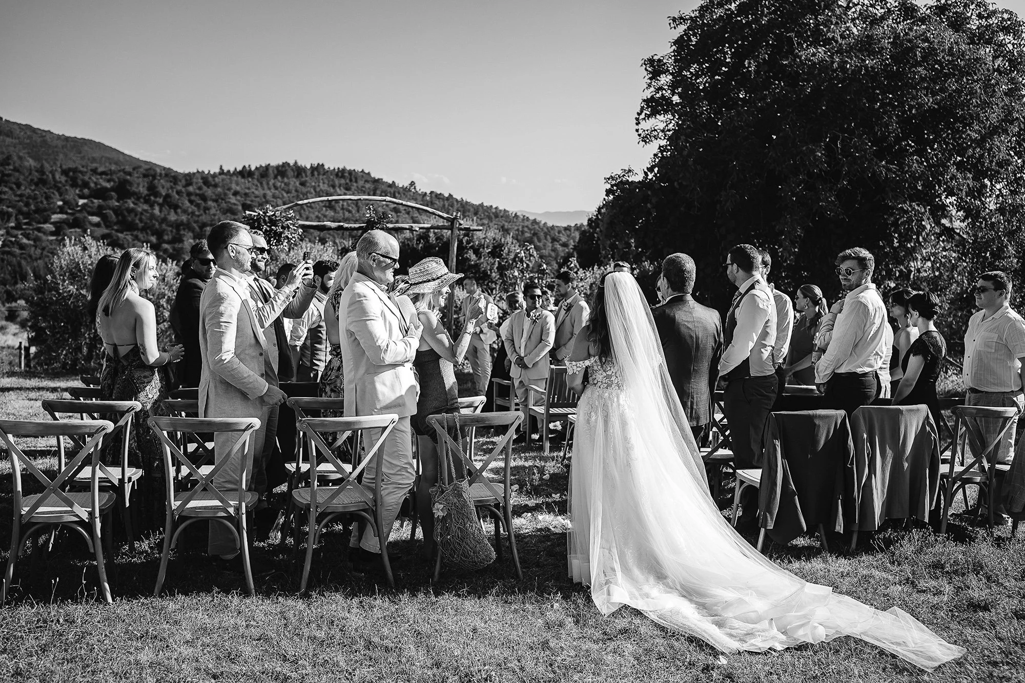 Rellini art studio, documentary wedding in Tuscany