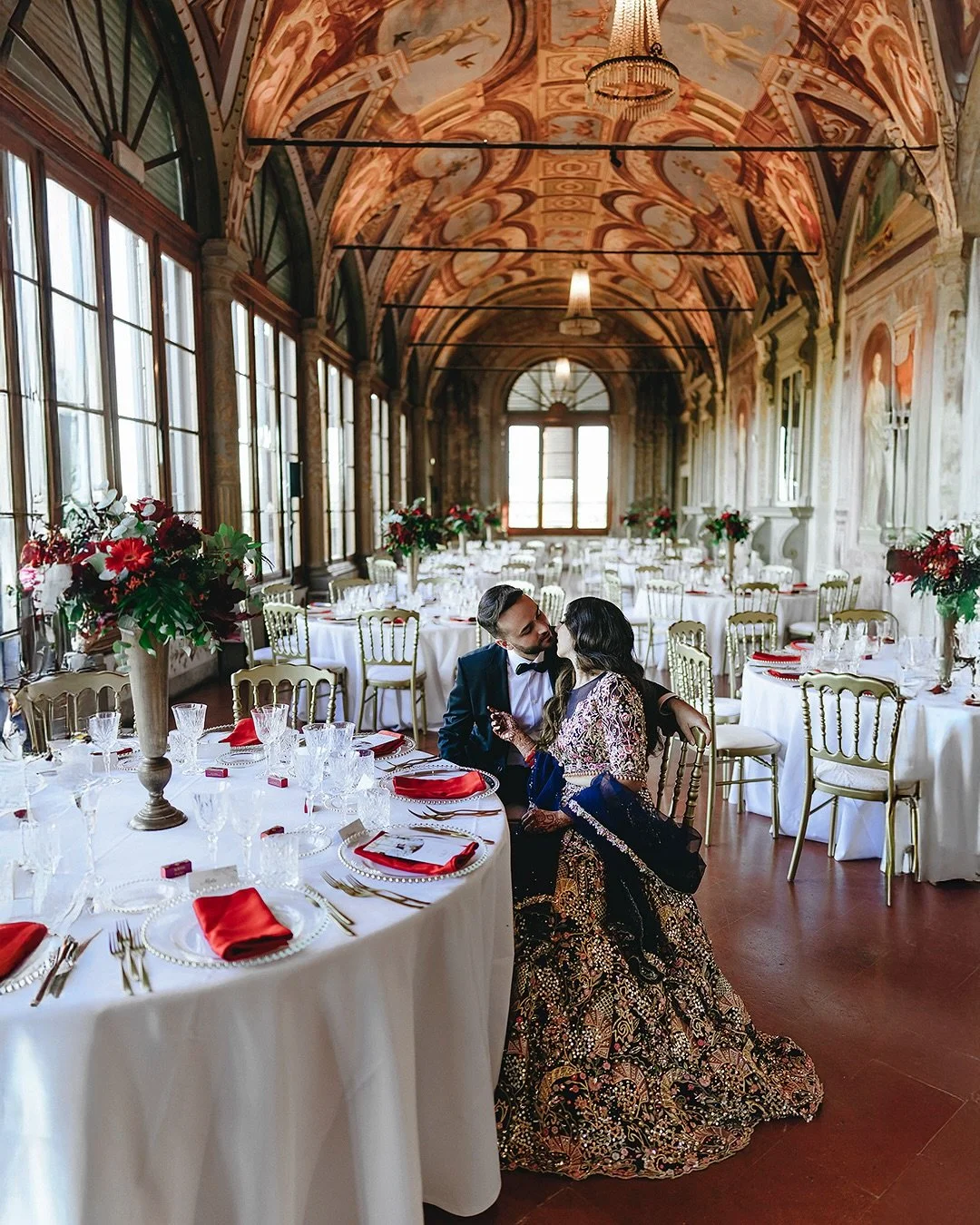 Paolo and Avleen, a 3 days celebration at #villacorsiniamezzomonte in Florence.
from Oslo with love, indian and swiss cultures merge together in Tuscany on a sunny october week full of events, colors and love.
@villa_corsini @tommasoscalise_videograp