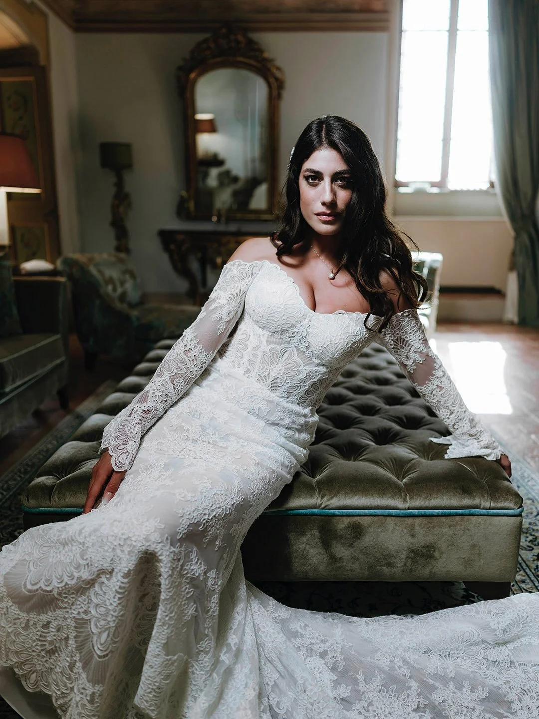 Inspired by contrasts

Can you be more inspired than when you don&rsquo;t know what&rsquo;s waiting just around the corner?
Photographing Andrea and Vicky wedding was just like that, chasing them around corners. Dealing with sparks and meeting appare