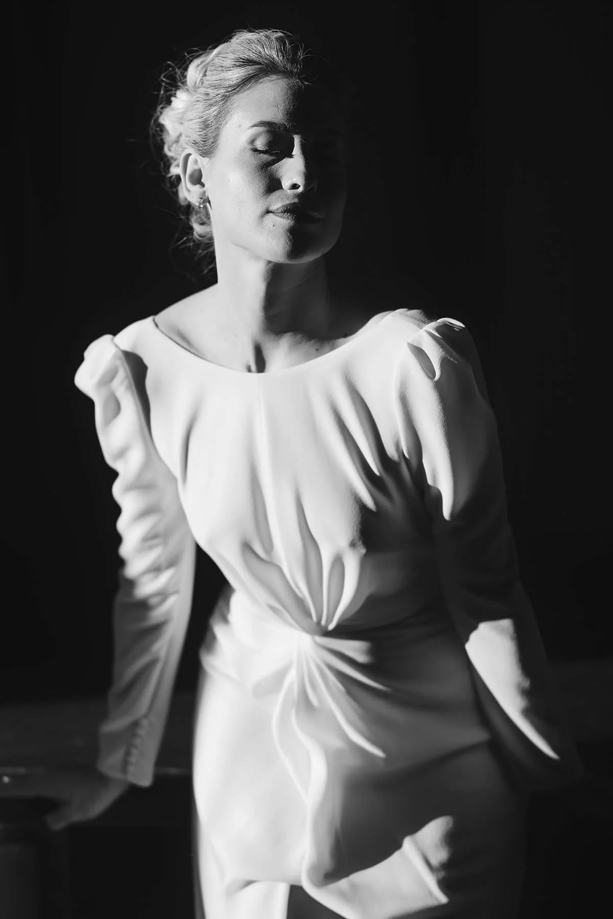 Rellini art studio, portrait, b&w 00135.jpg