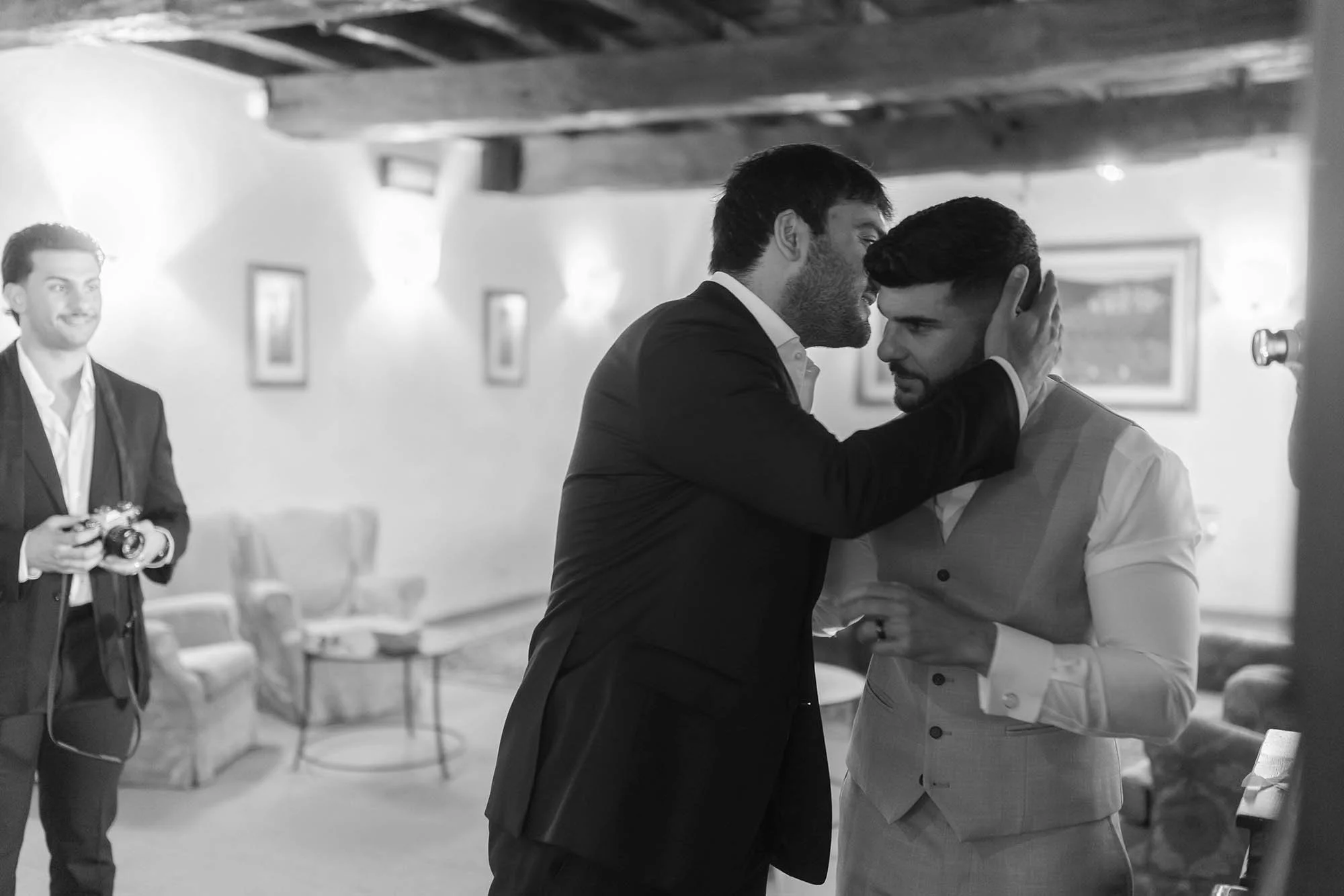 Iraqi destination wedding at Castello di Petrata in Umbria 00005.jpg