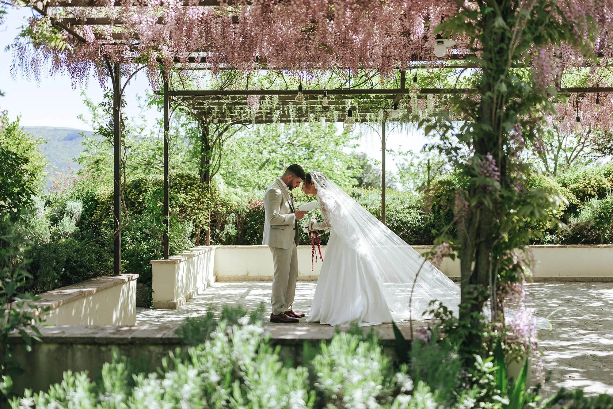 Iraqi destination wedding at Castello di Petrata in Umbria 00029.jpg