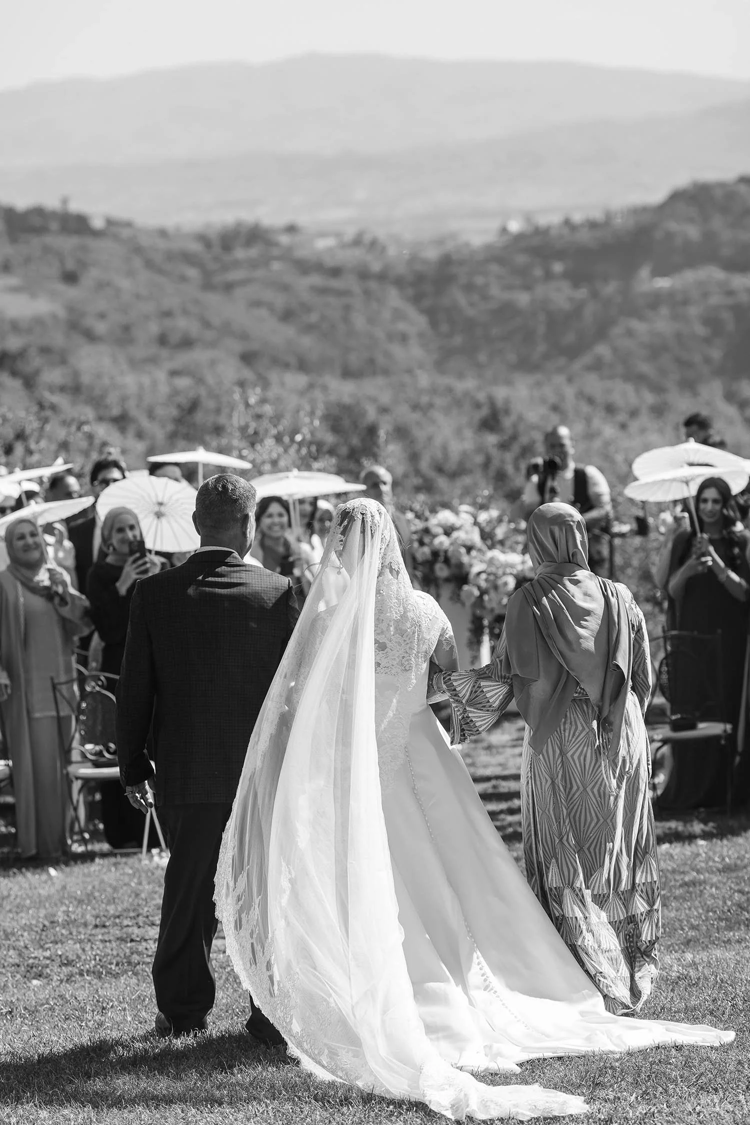 Iraqi destination wedding at Castello di Petrata in Umbria 00042.jpg