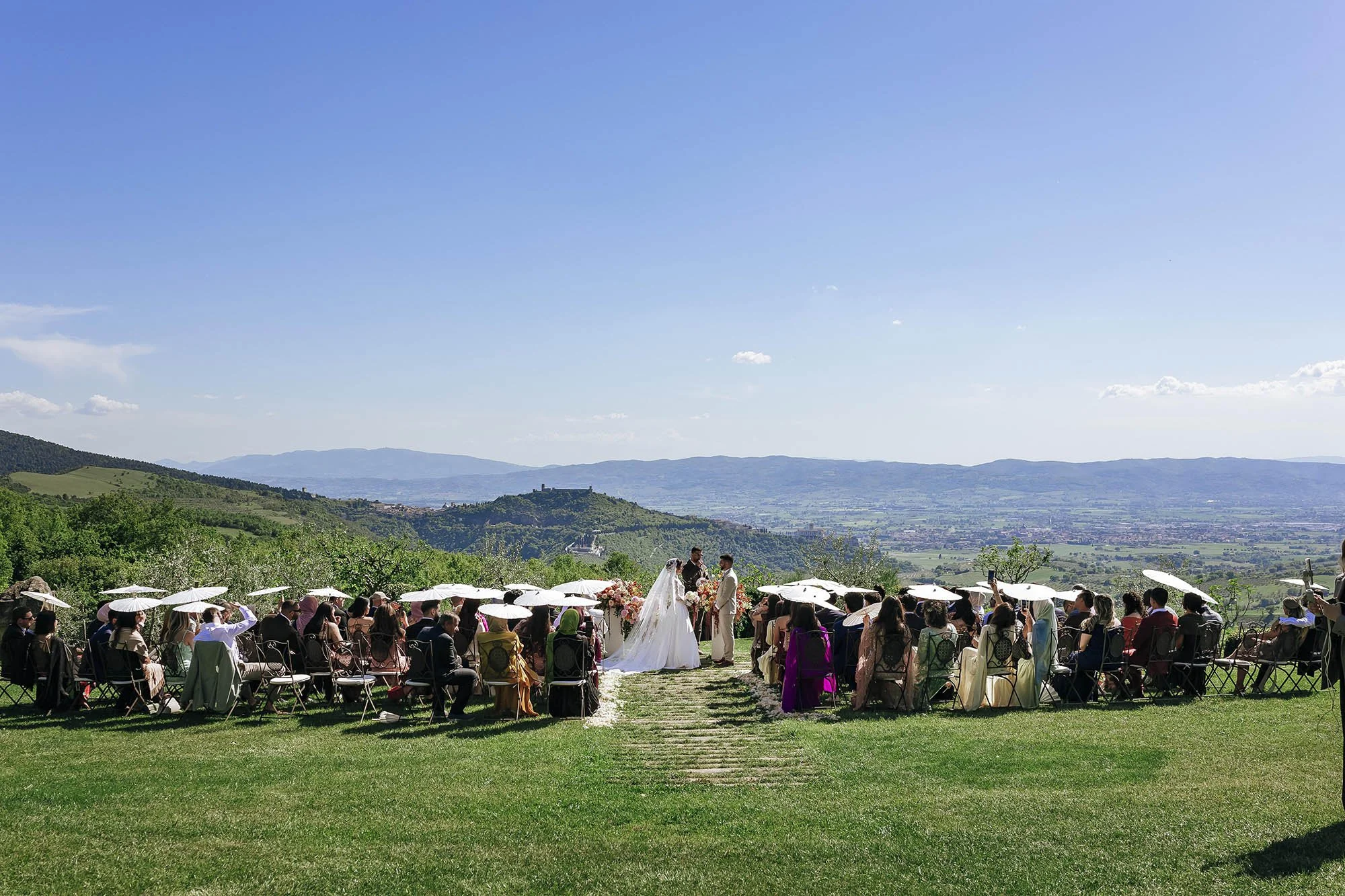 Iraqi destination wedding at Castello di Petrata in Umbria 00049.jpg