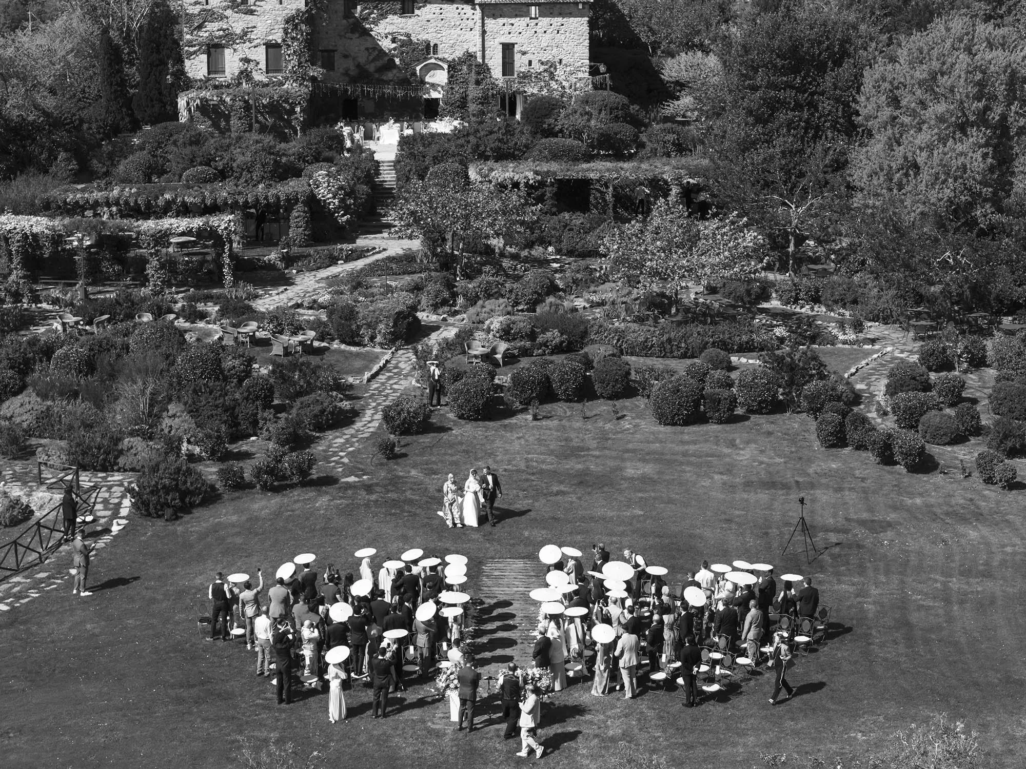 destination-wedding-photographer-umbria-castello-petrata