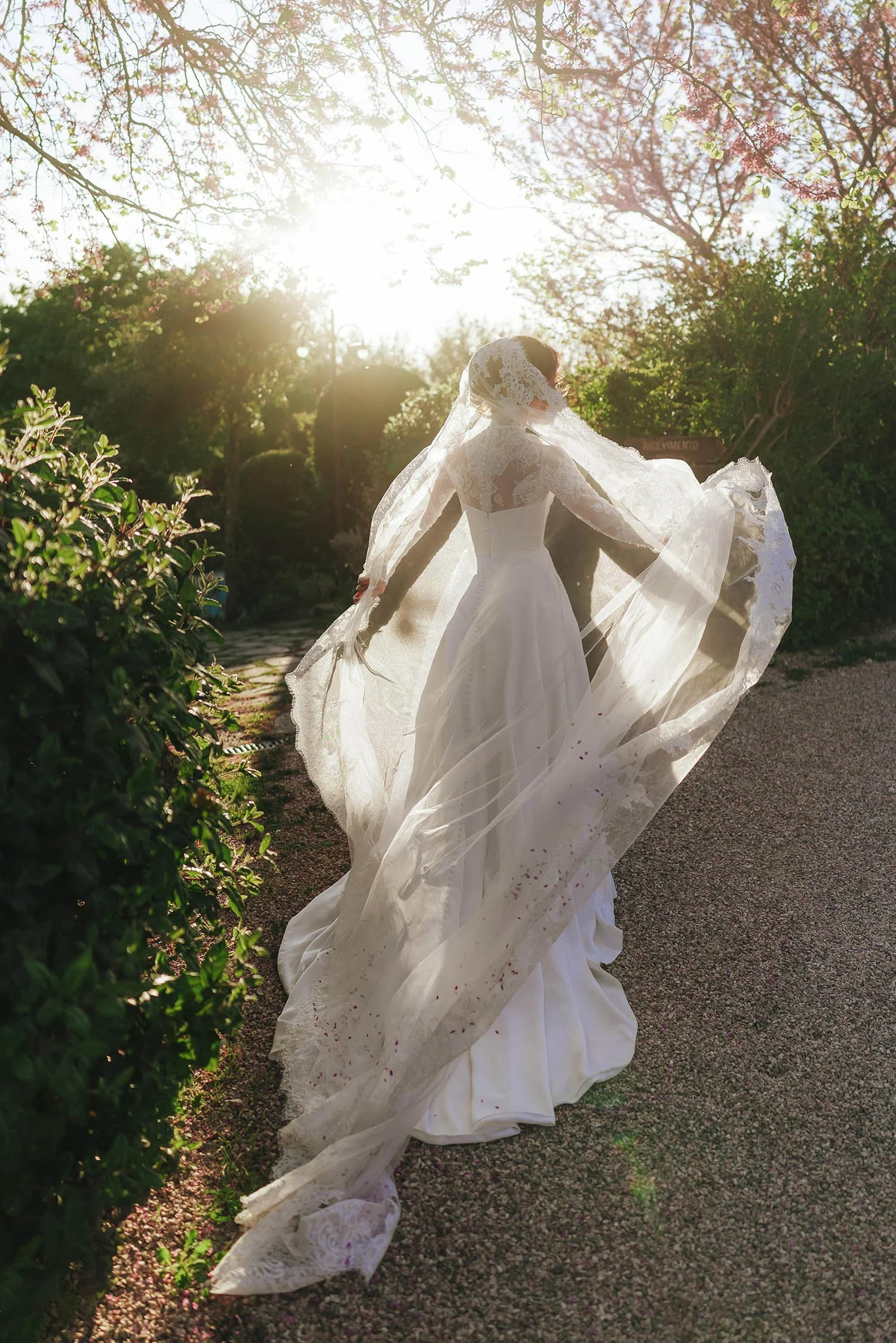 Iraqi destination wedding at Castello di Petrata in Umbria 00150.jpg