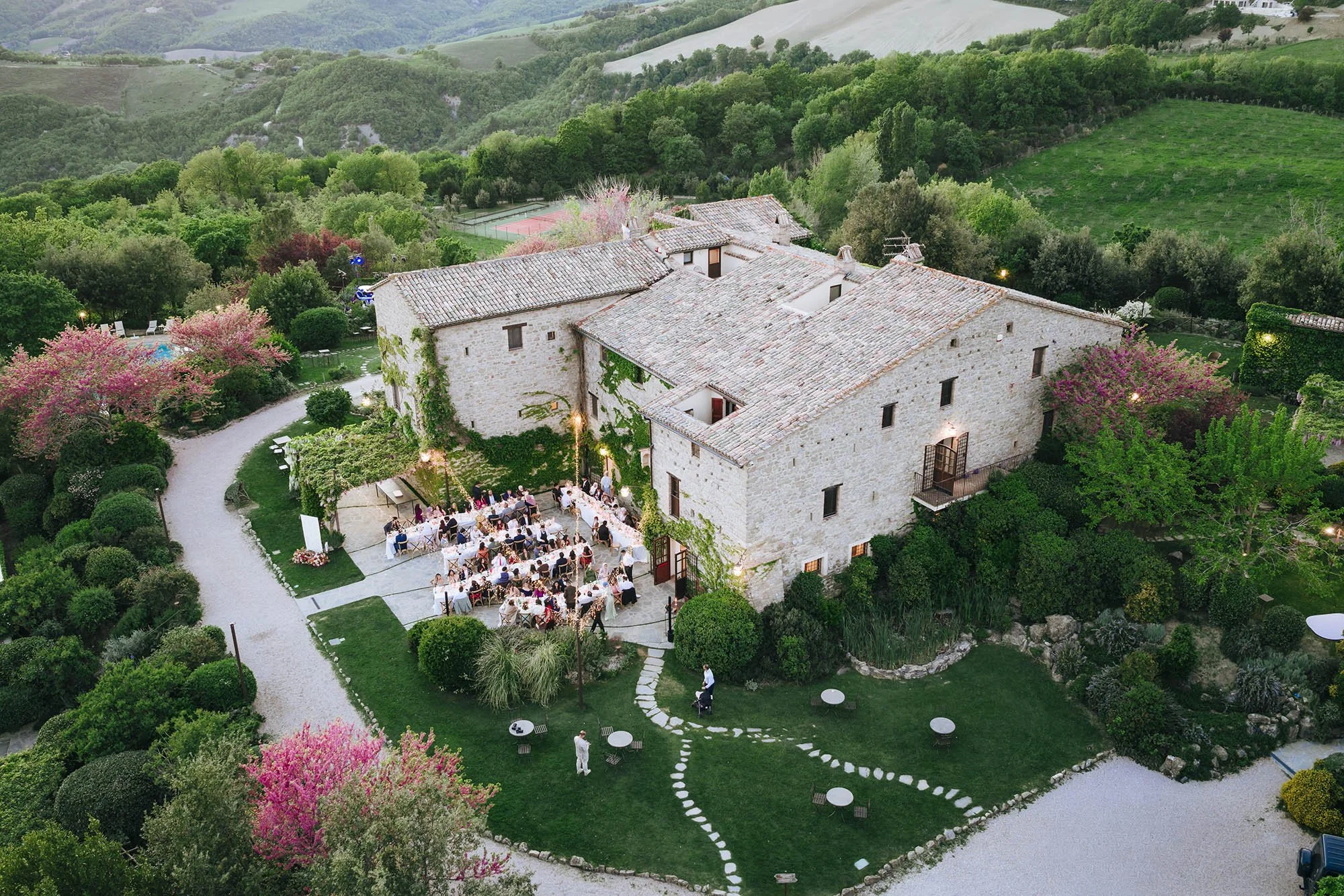 destination-wedding-photographer-umbria-castello-petrata