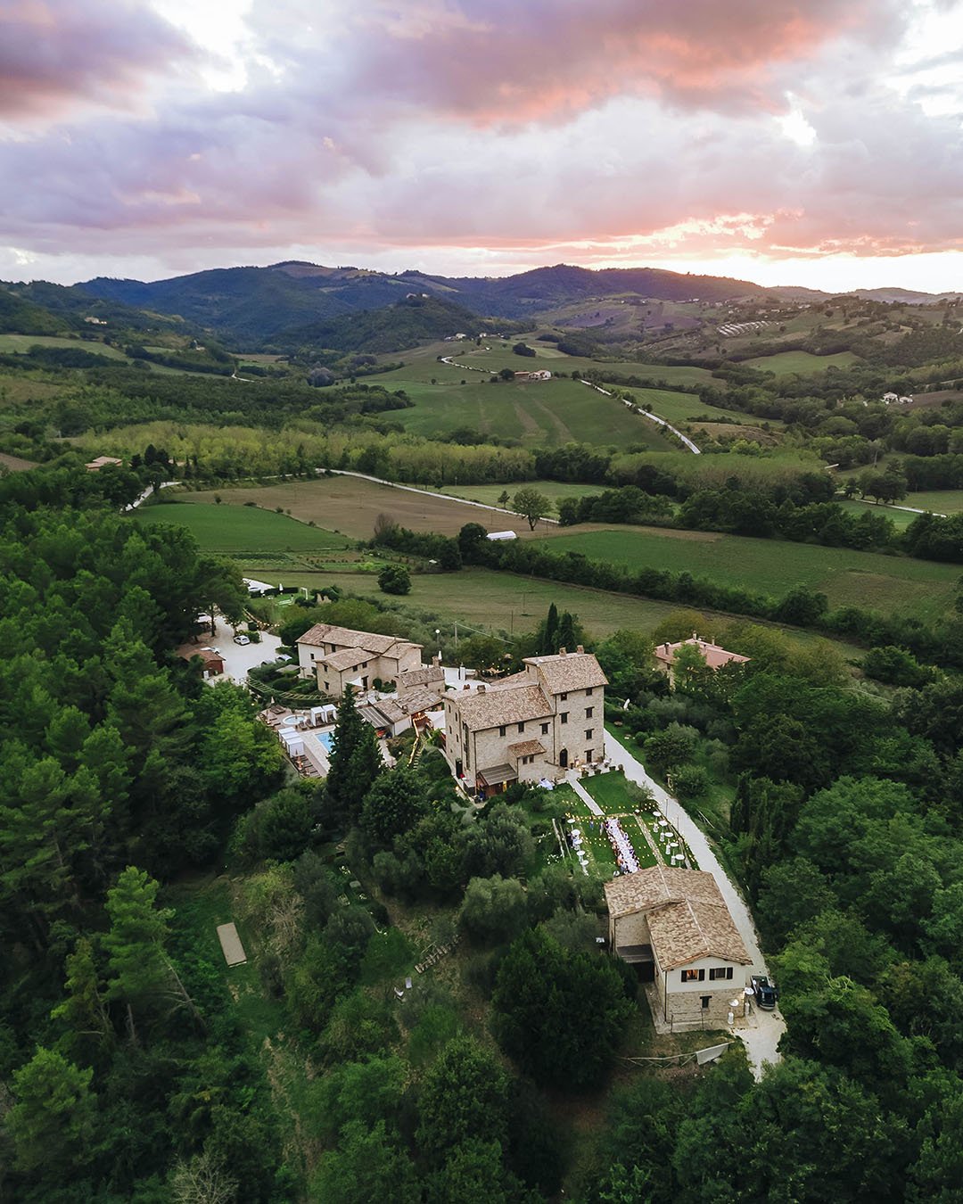 destination-wedding-photographer-umbria-borgo-castello-panicaglia