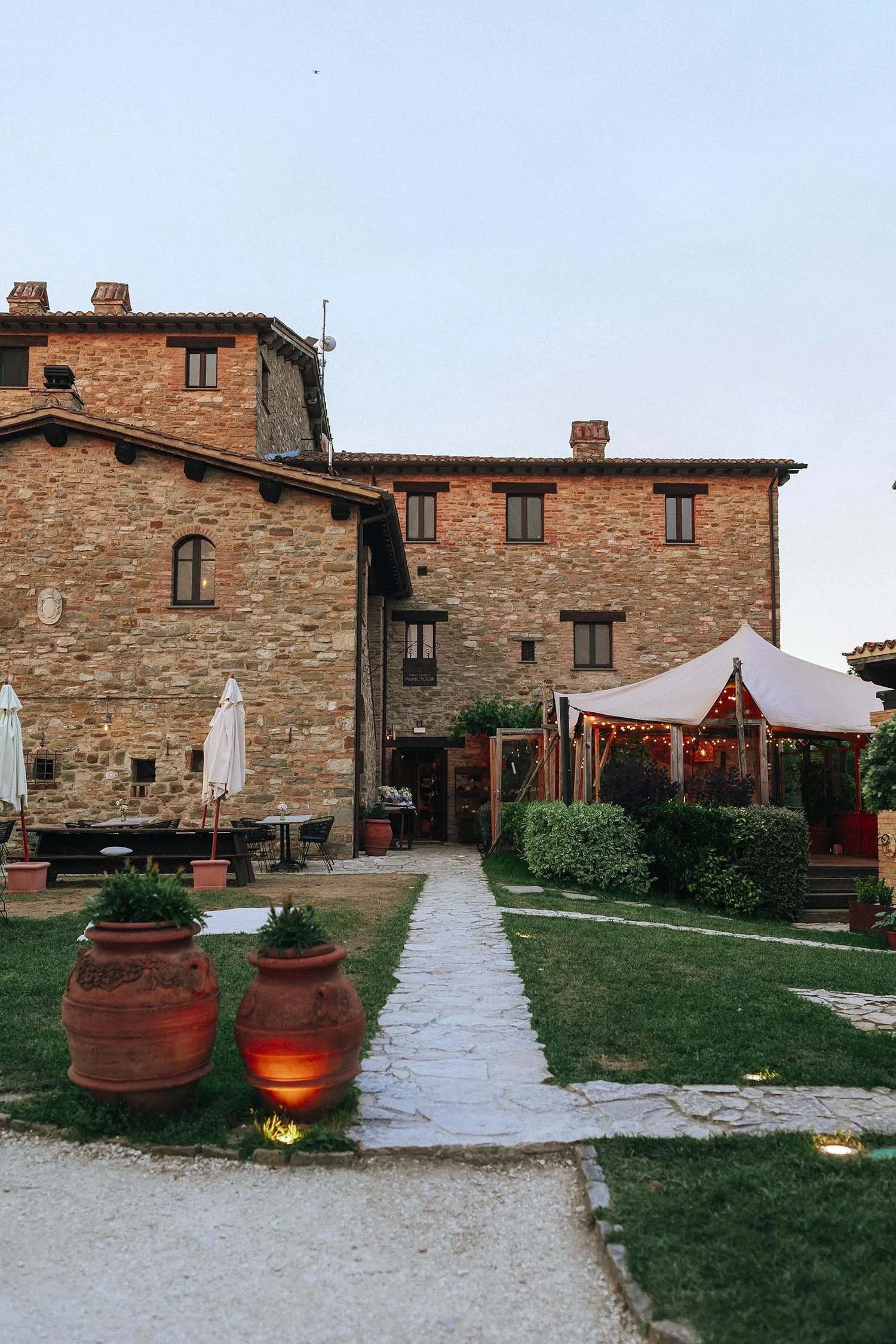 wedding Borgo Castello Panicaglia Henry Maria 00136.jpg