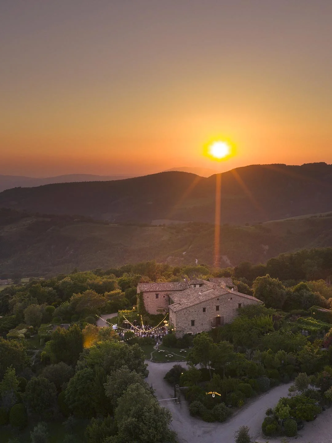 Is Italy Really Too Hot for a Summer Destination Wedding?