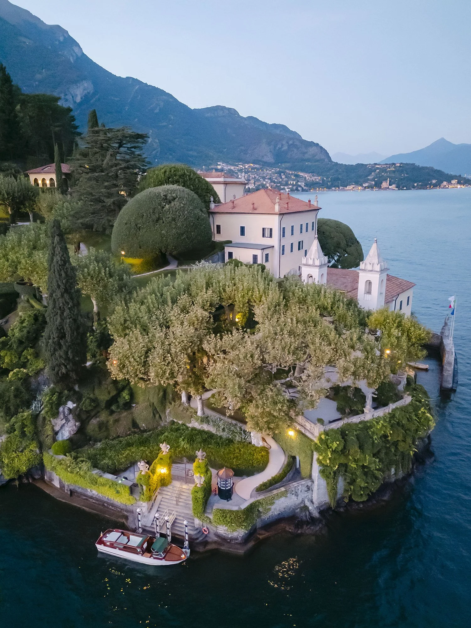 Lake Como elopement photographer - Villa del Balbianello 81.jpg