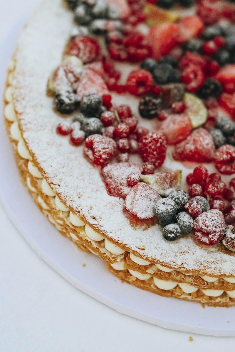 Wedding cake details, a cake called Millefoglie, photo by Rellini art studio destination wedding photographer in Amalfi and Ravello