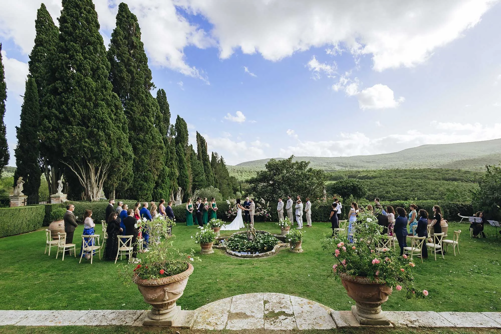 moments of the ceremony at Borgo Stomennano