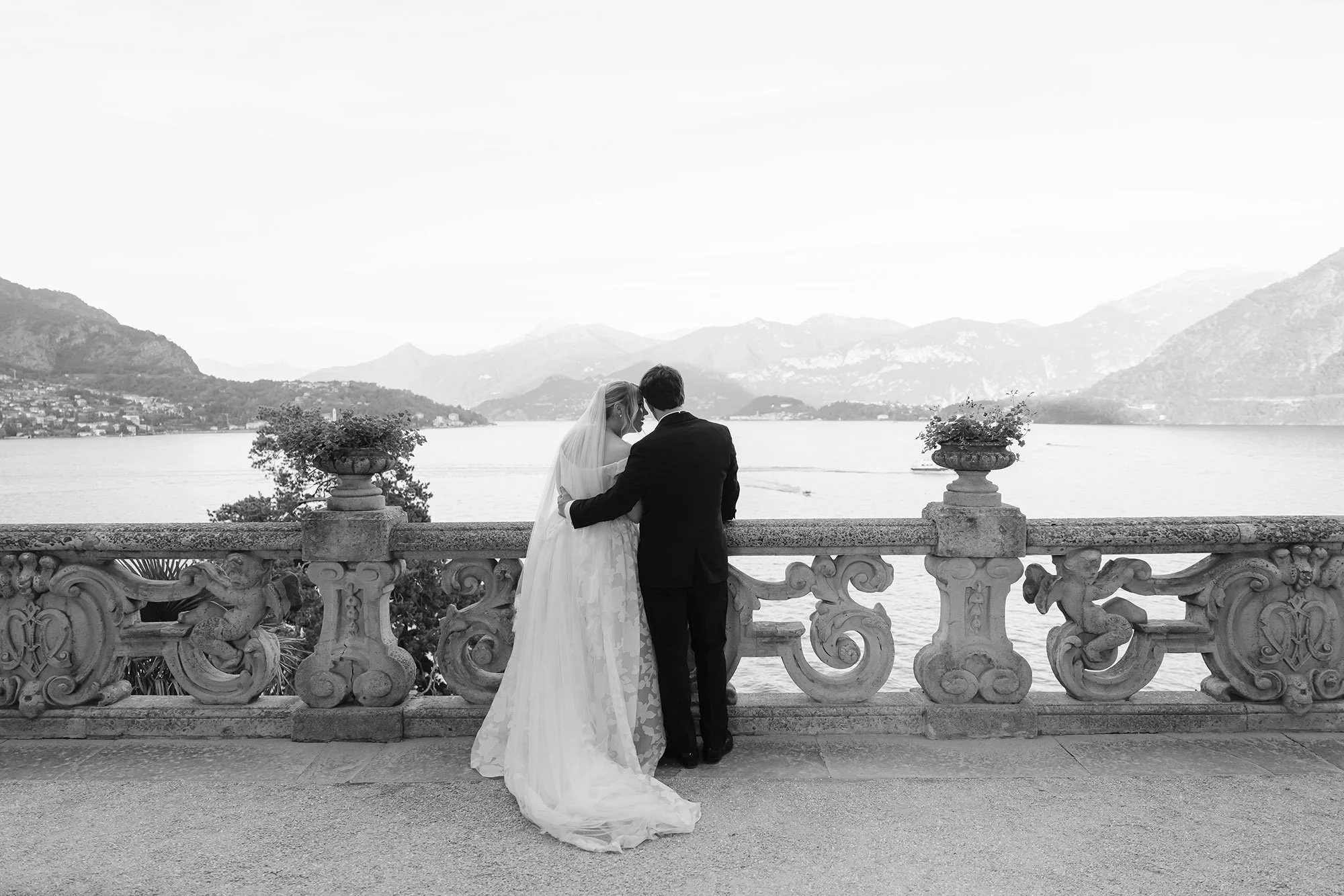 Lake Como elopement photographer - Villa del Balbianello 62.jpg
