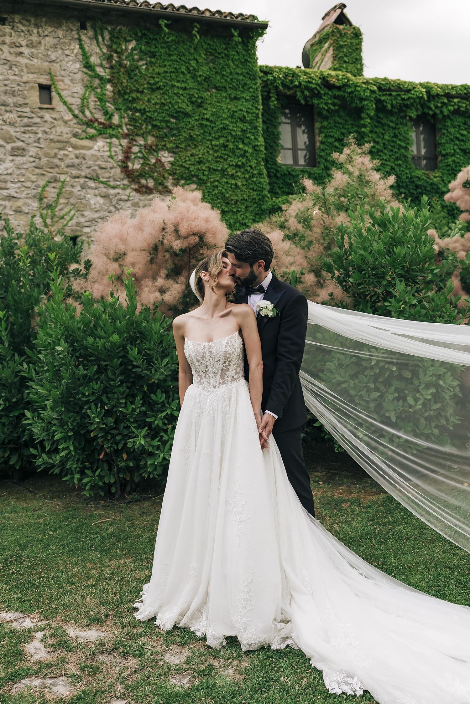 Matrimonio Marco e Giulia, Castello di Petrata 96.jpg