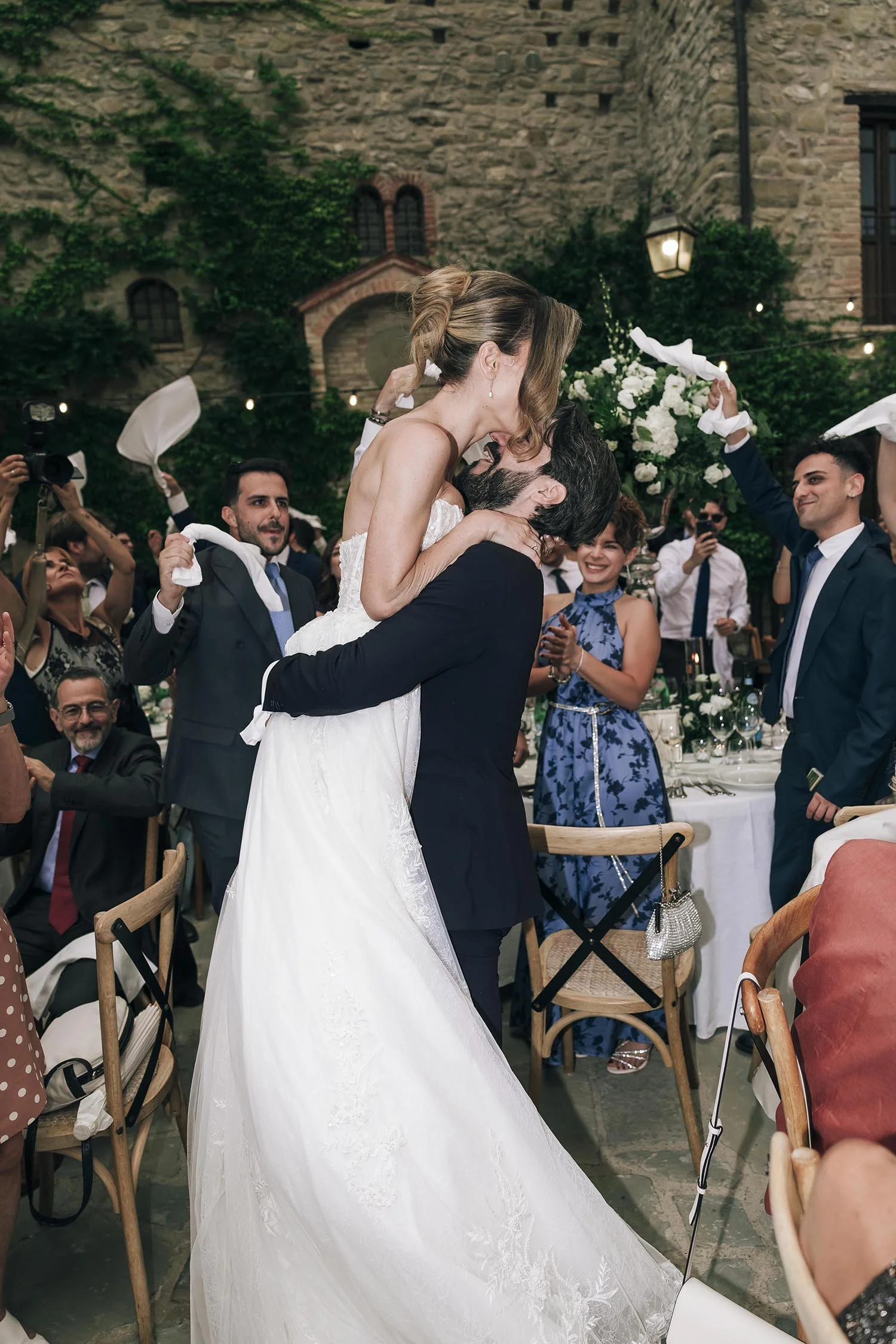 Matrimonio Marco e Giulia, Castello di Petrata 131.jpg