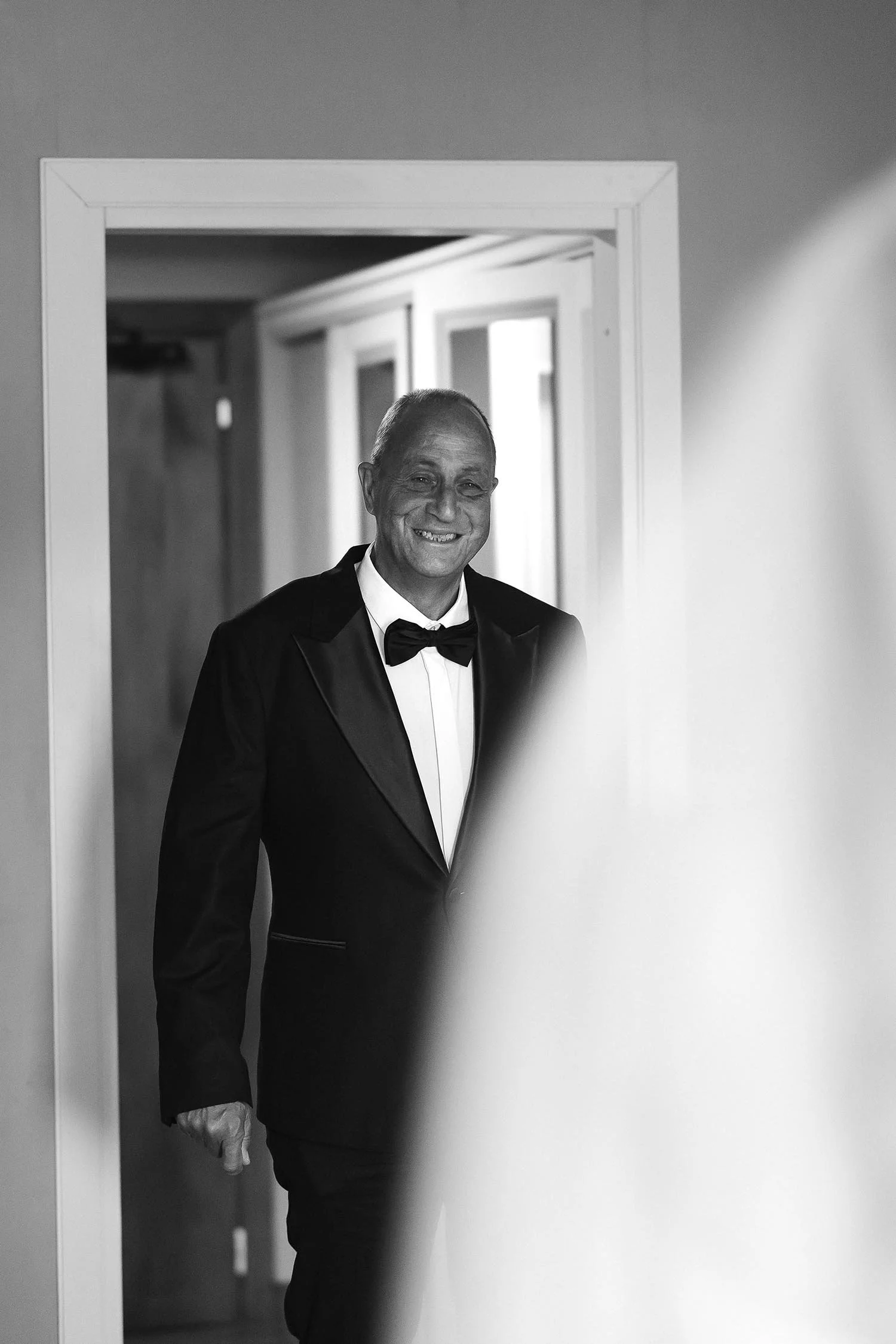 first look of the bride with her father