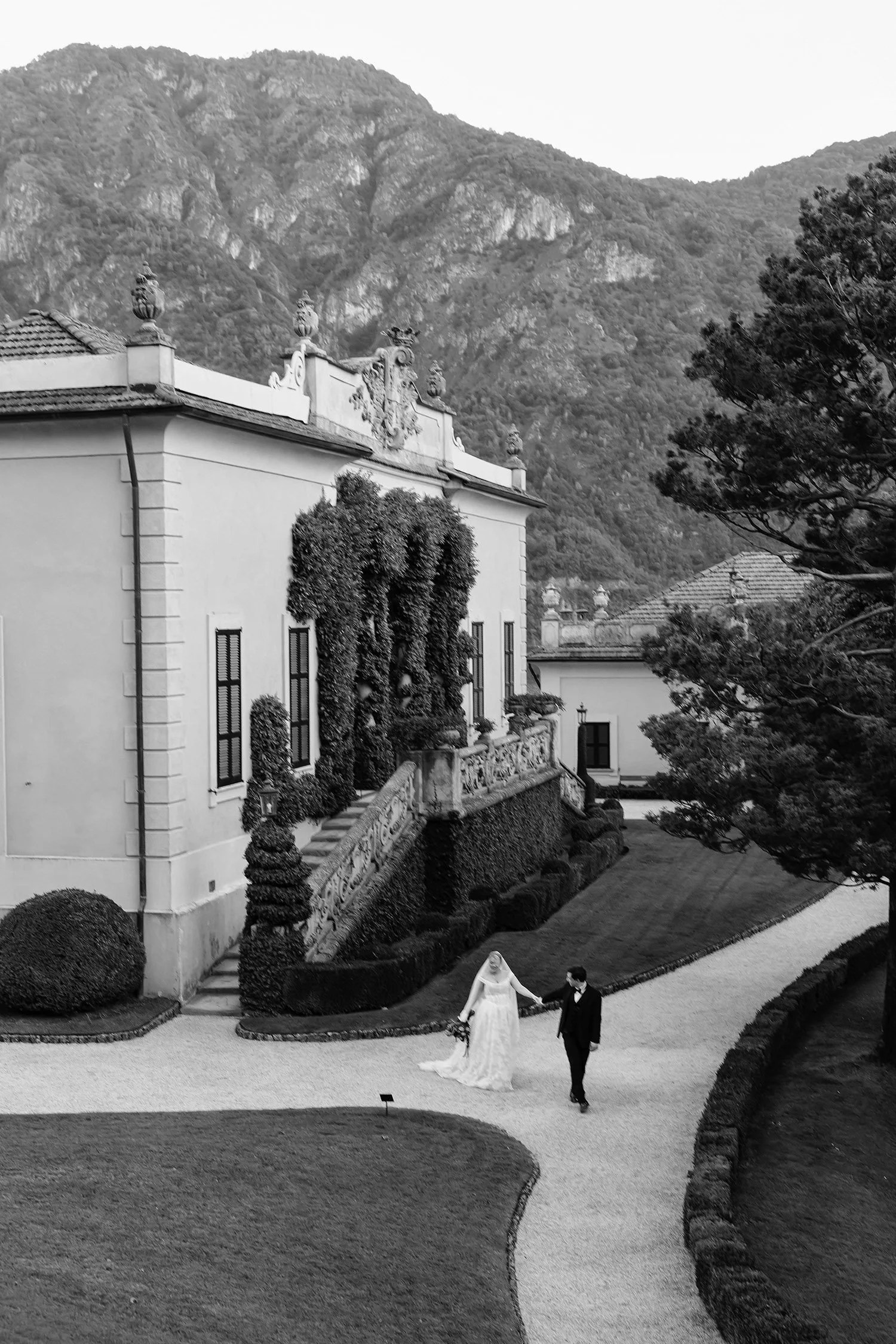 Lake Como elopement photographer - Villa del Balbianello 74.jpg