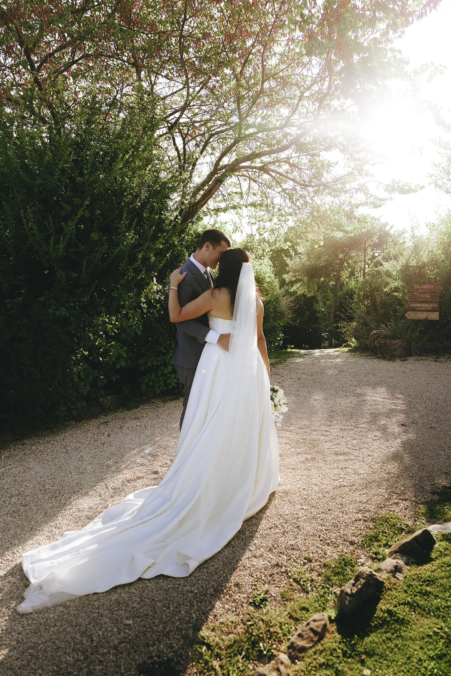 Tim & Erin 1079.jpg