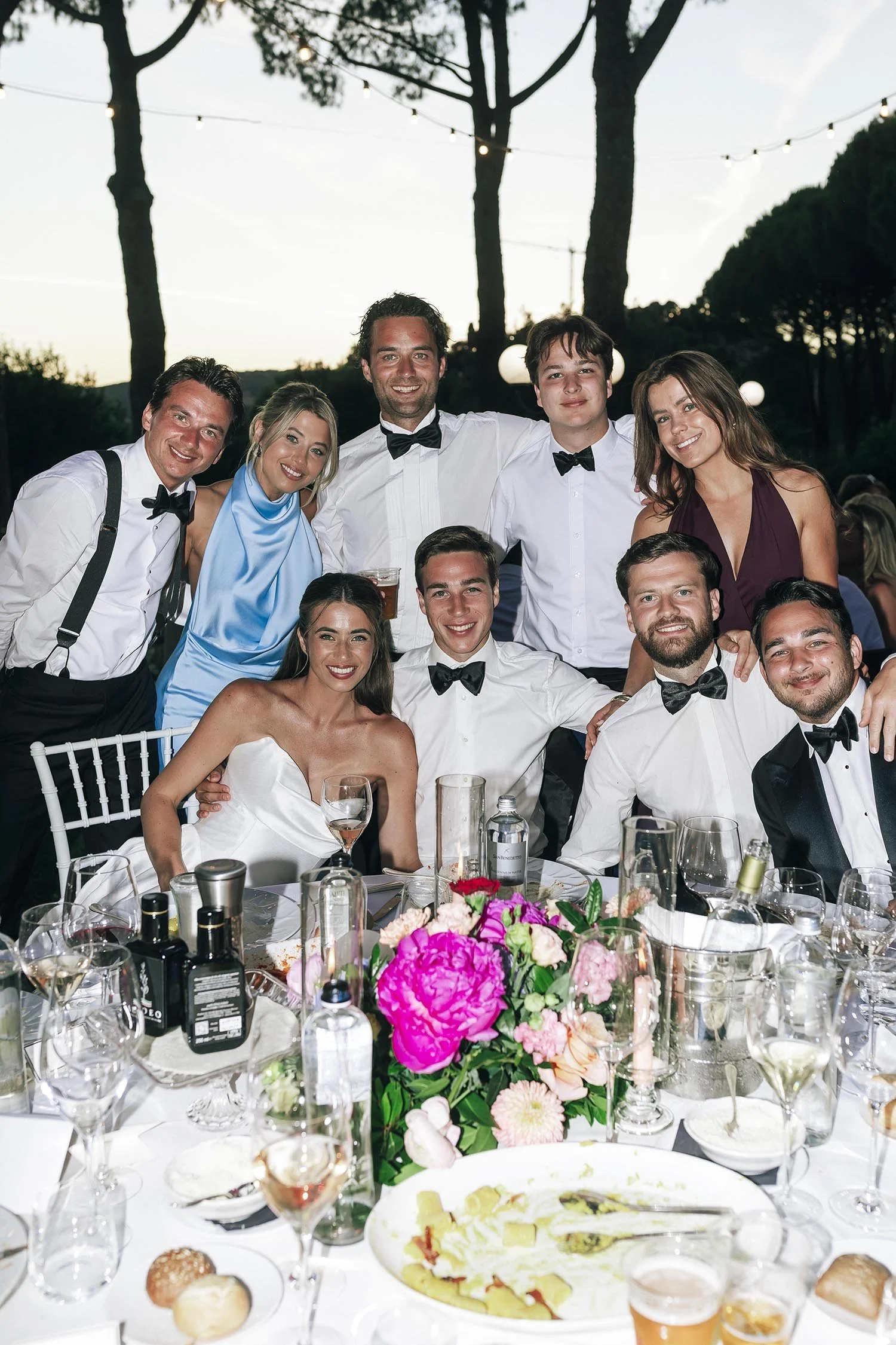 group photo of the guests at the table