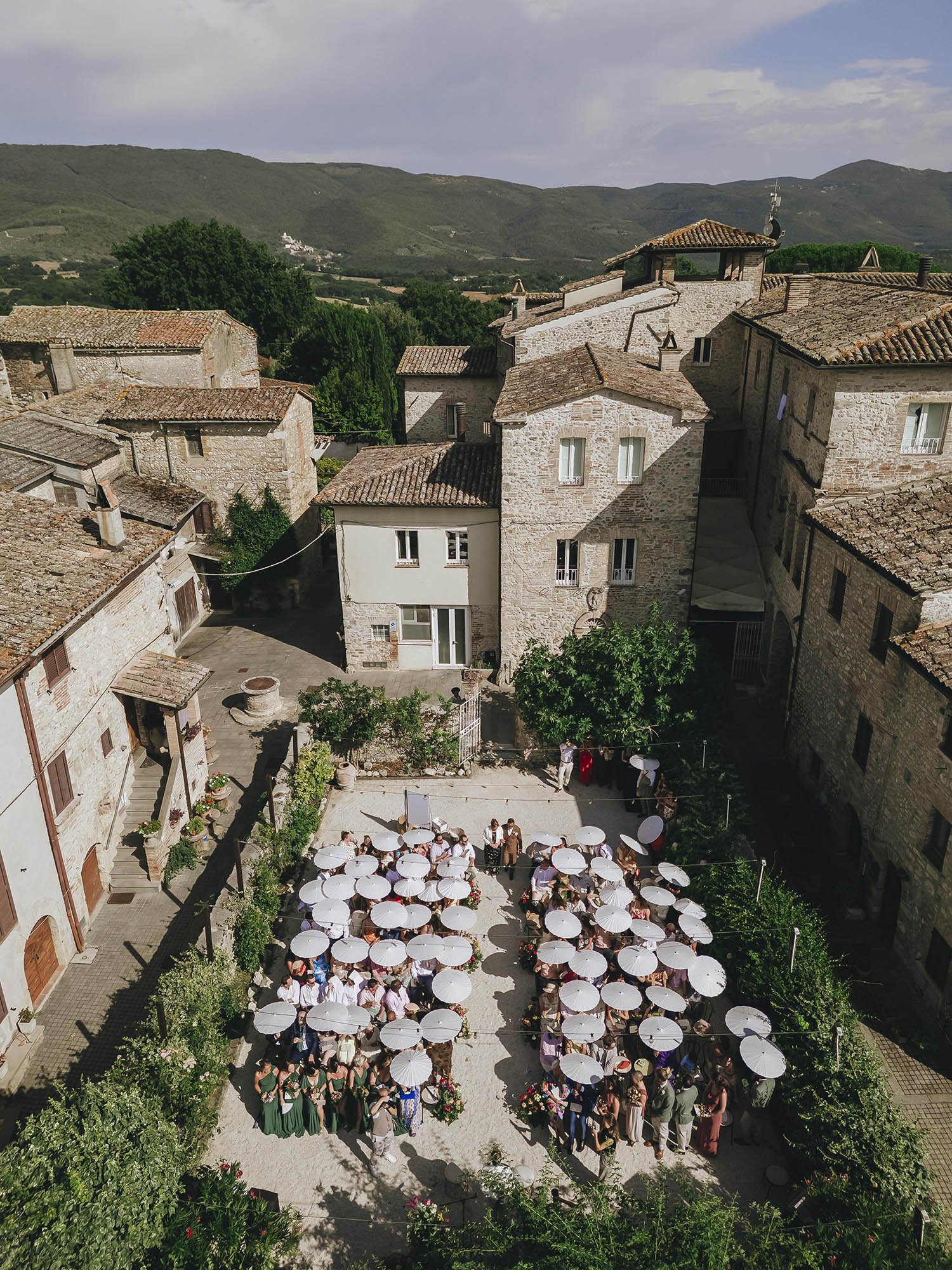 Same sex wedding photographer in Umbria, Castello di Montignano35.jpg