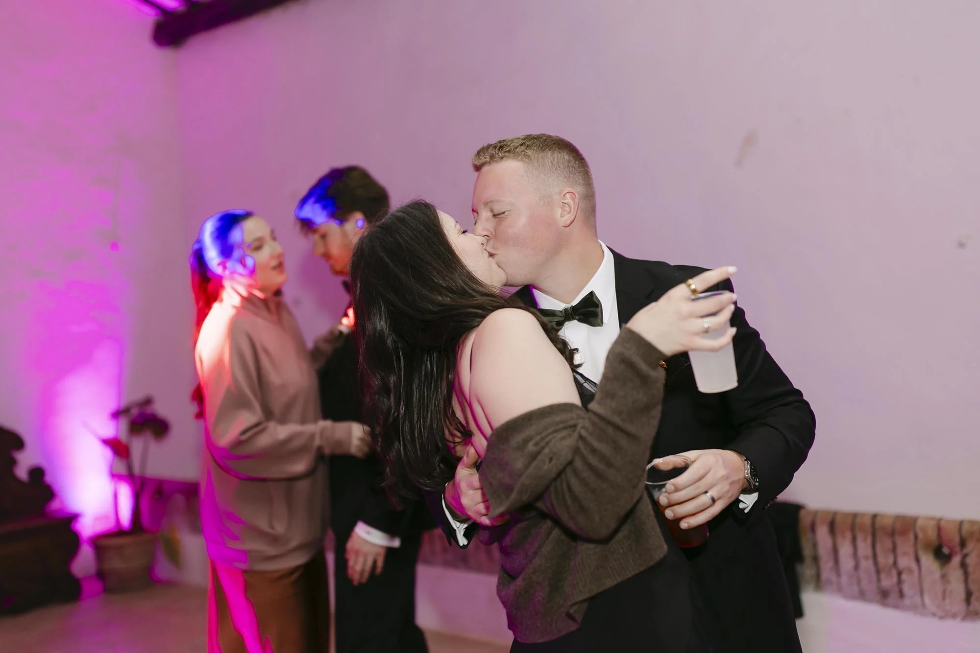 Joshua & Isabelle 1048.jpg