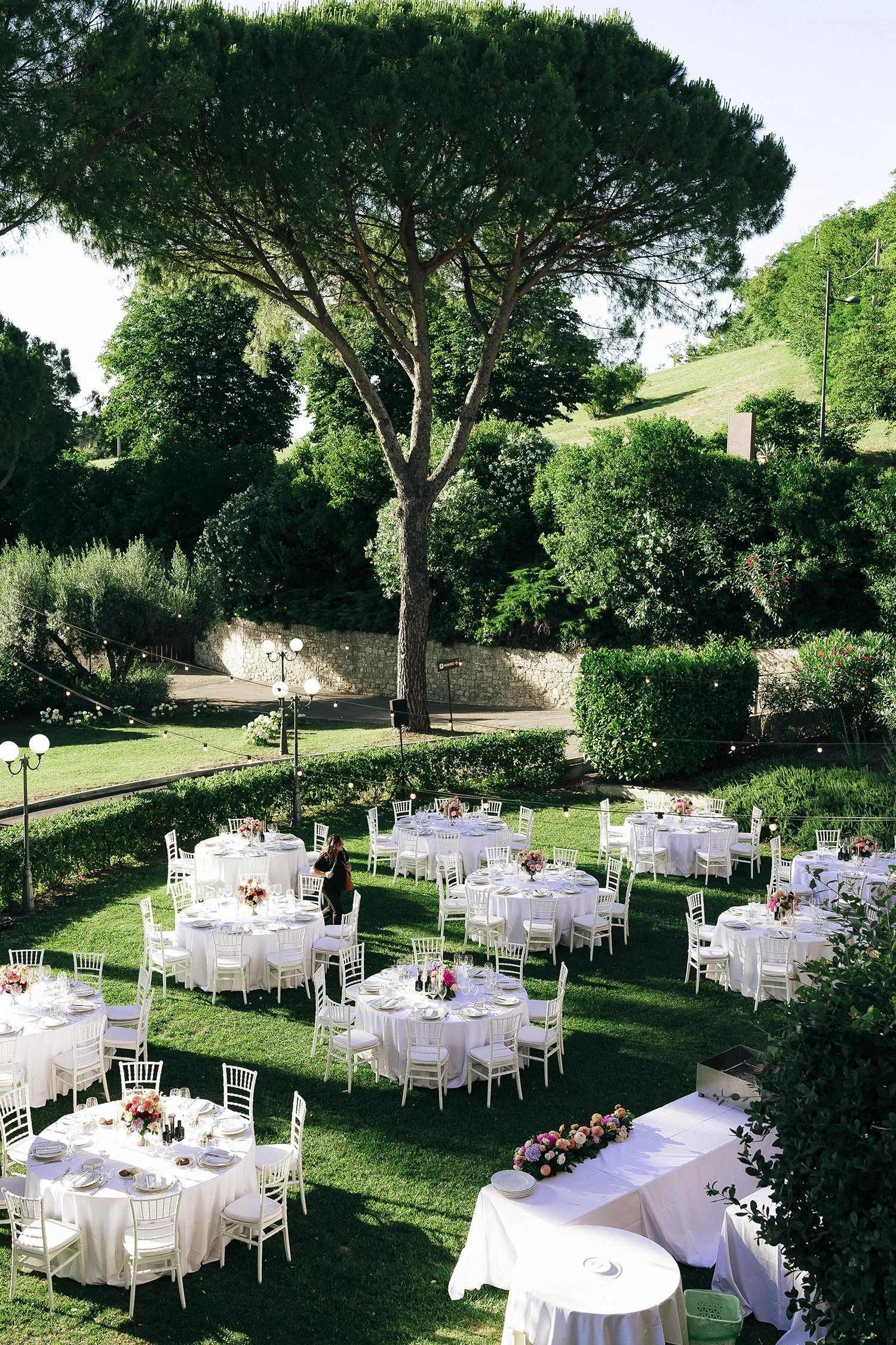 details of the tables ready for the wedding dinner