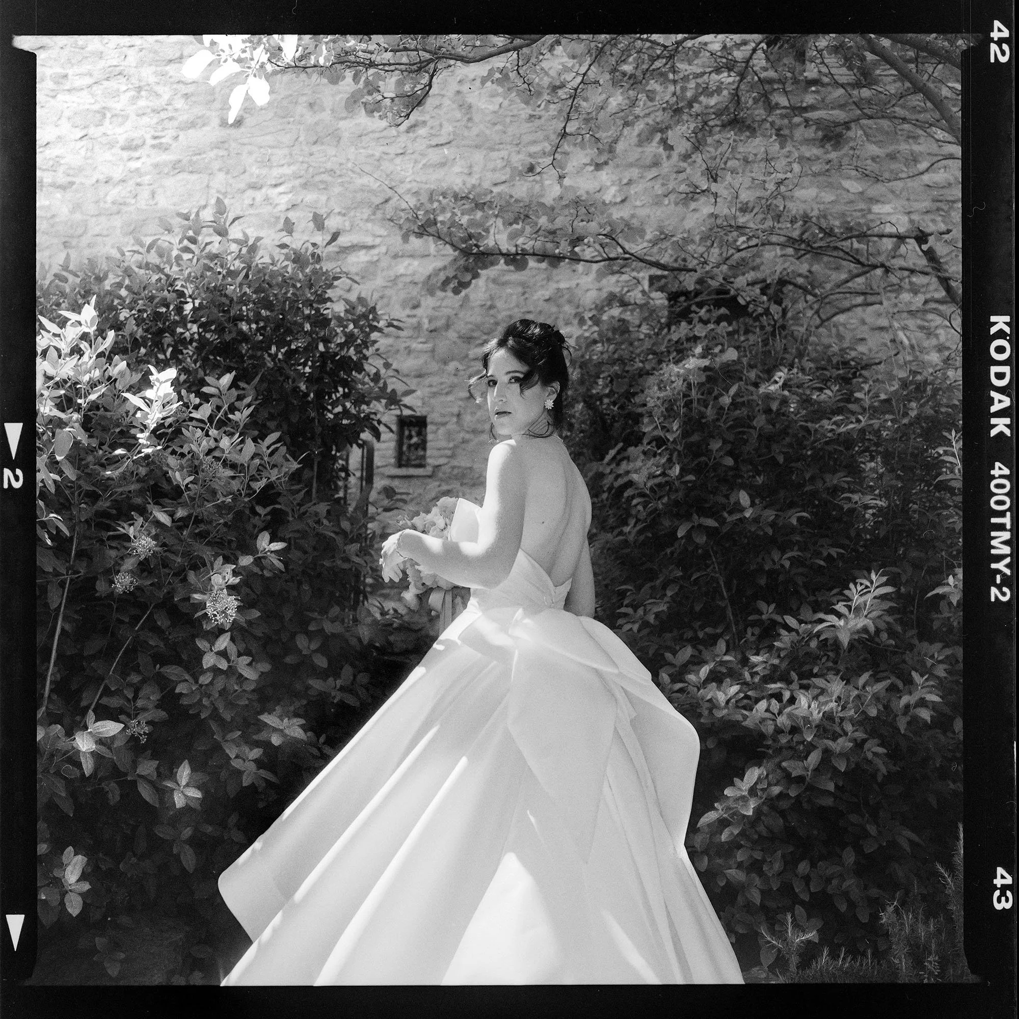 Analogue film wedding photographers in Italy. Photo by Rellini art studio wedding photographers in Italy