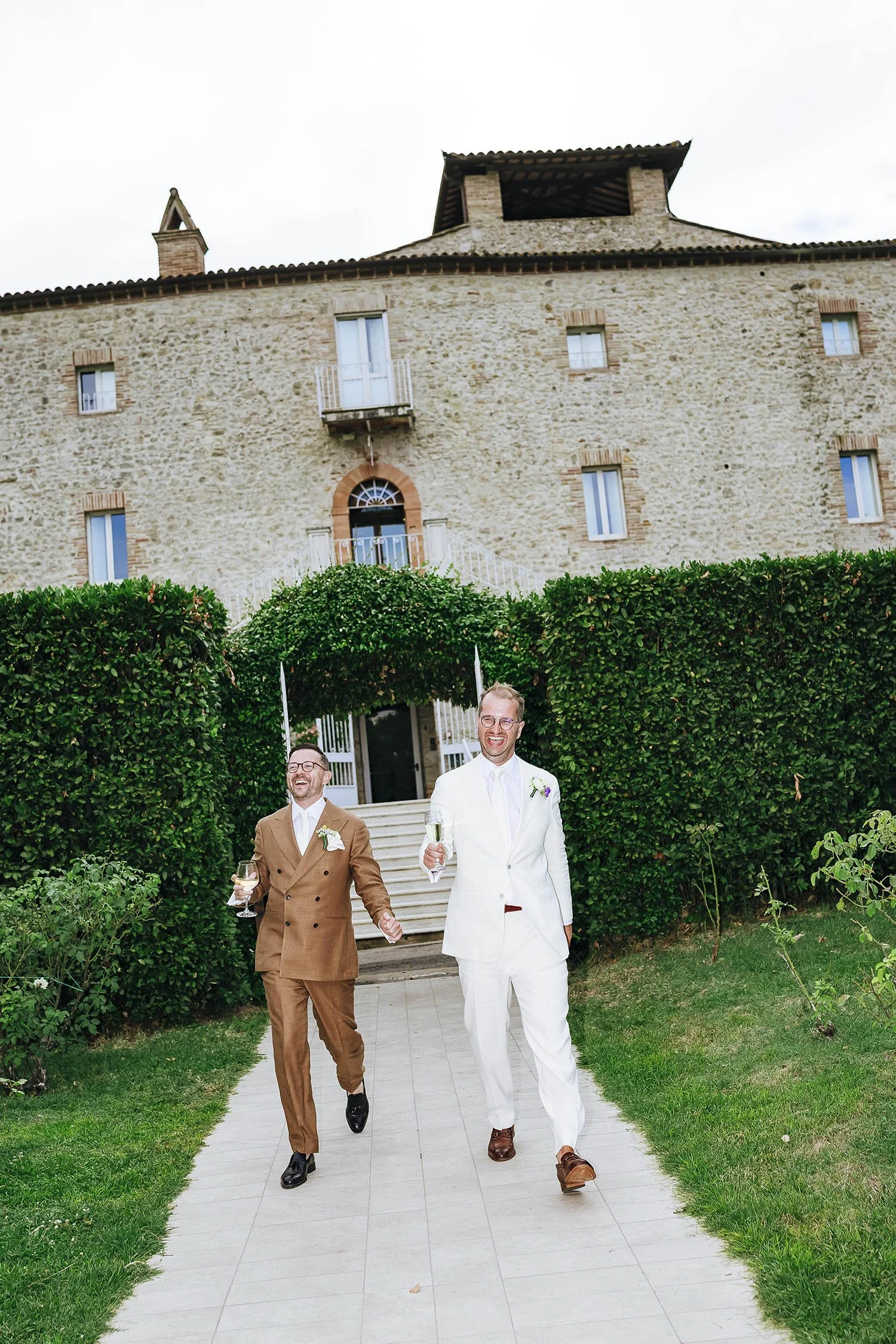 Same sex wedding photographer in Umbria, Castello di Montignano128.jpg