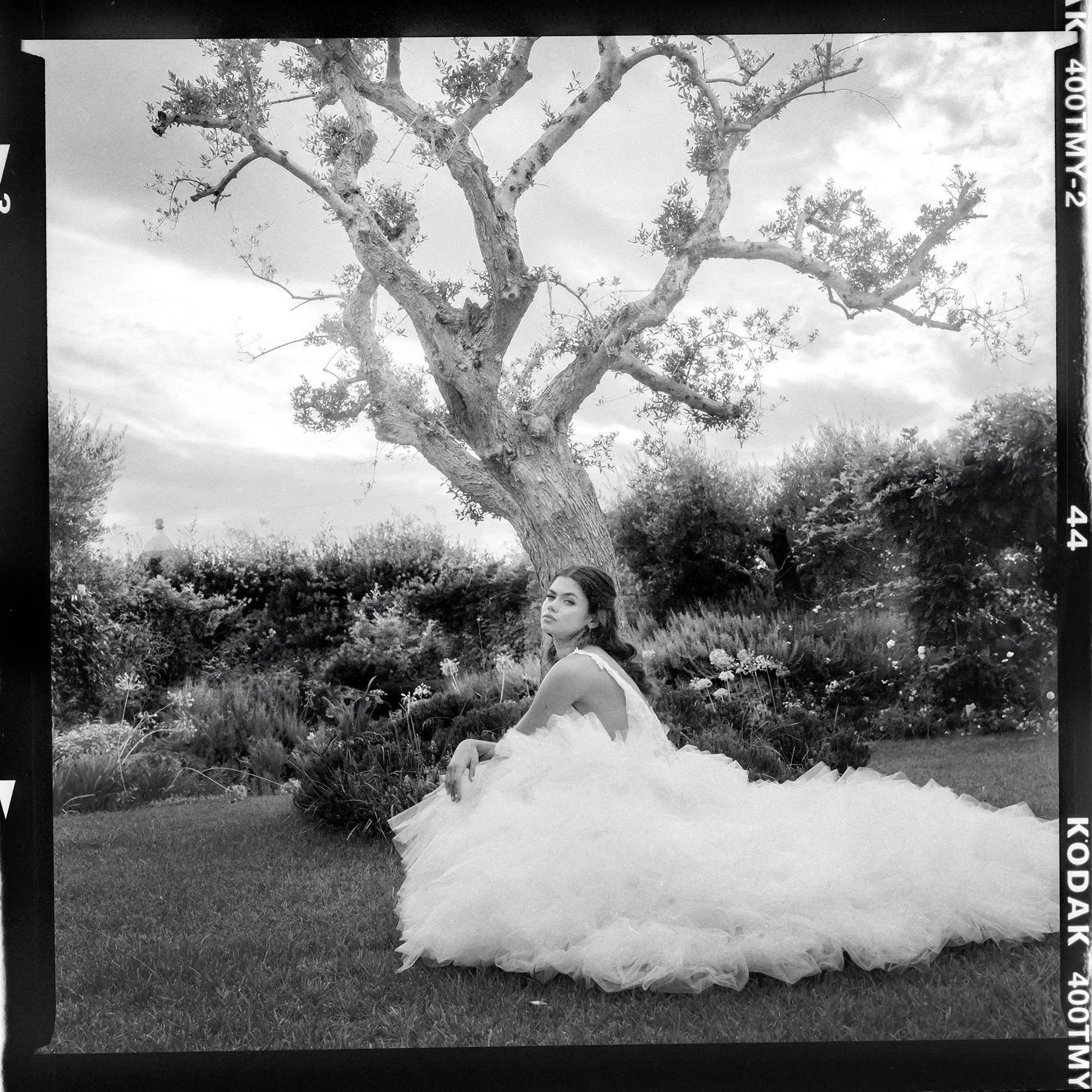 Analogue film wedding photographers in Italy. Photo by Rellini art studio wedding photographers in Italy