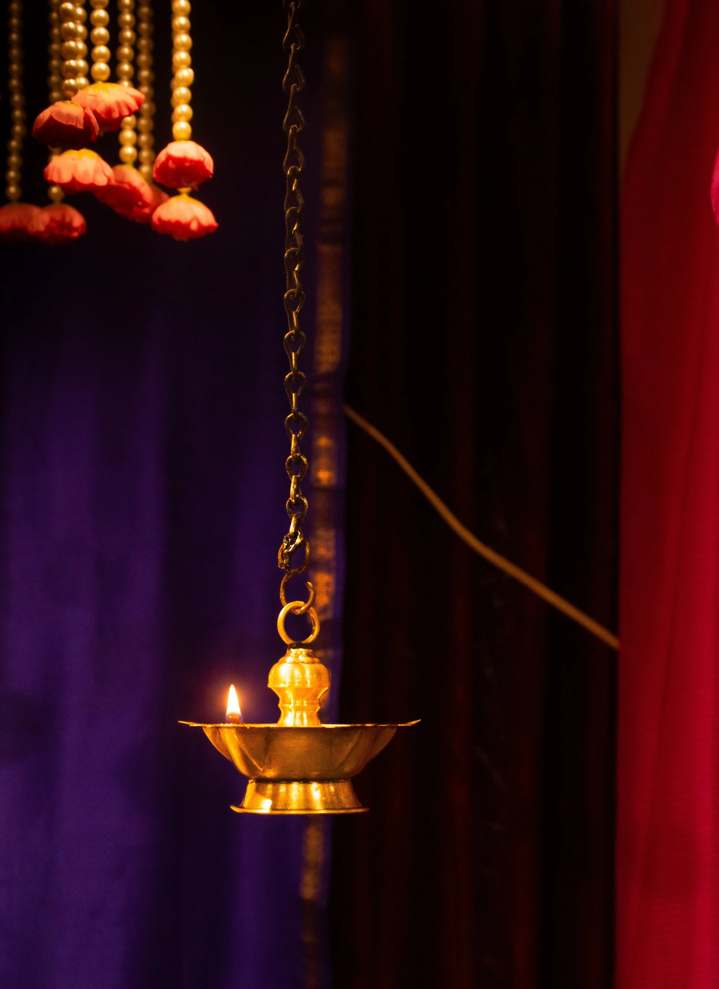 The lamp is a very important element in all the Hinduism prayers. I light the lamp every day in my house because it has very important meanings. So the lamp, like you see here, is made up of brass and copper and this tradition is coming from the anci