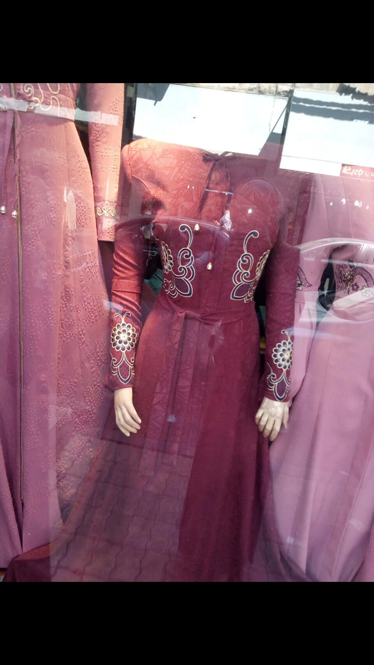 My father bought me clothes from another country but I didn’t like their style.    

— Salsabel