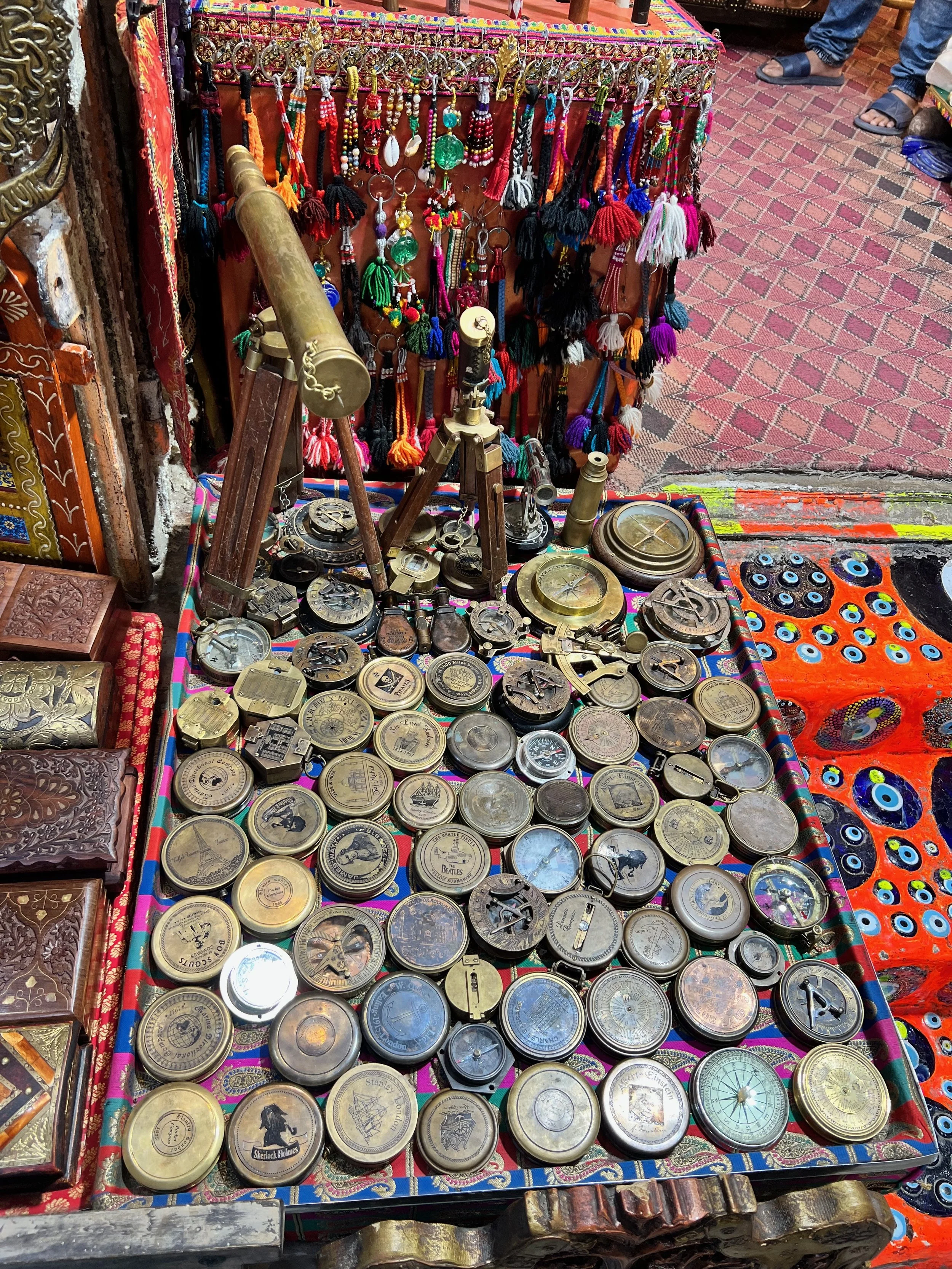 These compasses represent the different directions that people come to Oman. How have the people come to find belonging and community here? More importantly, where will Omani society go? With all the diversity how do the people of Oman work together 