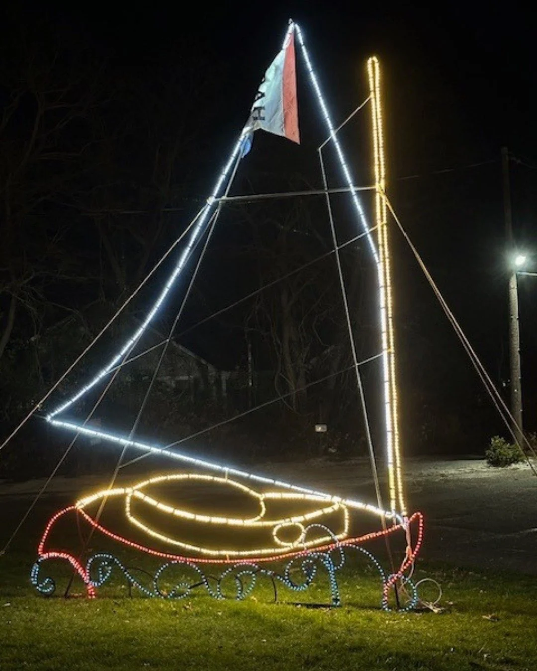 ✨ Meet Cape Cod&rsquo;s Newest GIANT! ✨

We&rsquo;re thrilled to share that our beloved catboat SARAH has officially joined the ranks of Michael Magyar&rsquo;s iconic GIANT sculptures - marking the very first GIANT on the Southside!

For those who kn
