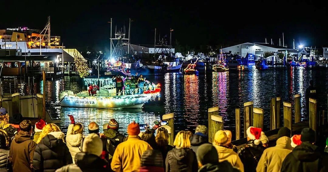 We hope to see you tomorrow at Hyannis Inner Harbor for the annual Holiday Boat Parade 4:30-5:30 PM! And don&rsquo;t forget&mdash;Santa will be on the last boat! 🎅✨ Photo from Cape Cod Chamber