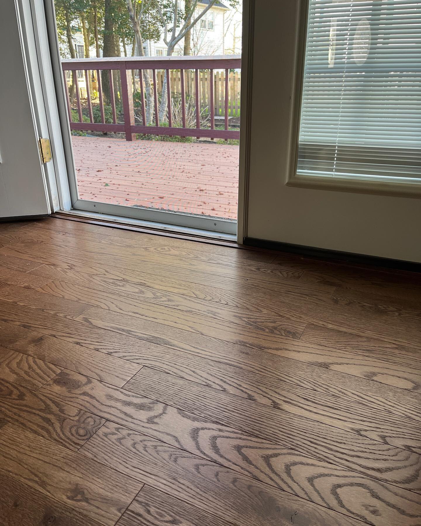 That&rsquo;s a wrap 🎬. New @miragefloors red oak color &ldquo;Cold Spring&rdquo;. We removed a combination of carpet and sheet vinyl.  We can&rsquo;t wait for the new homeowners to enjoy there new floors with friends and family.