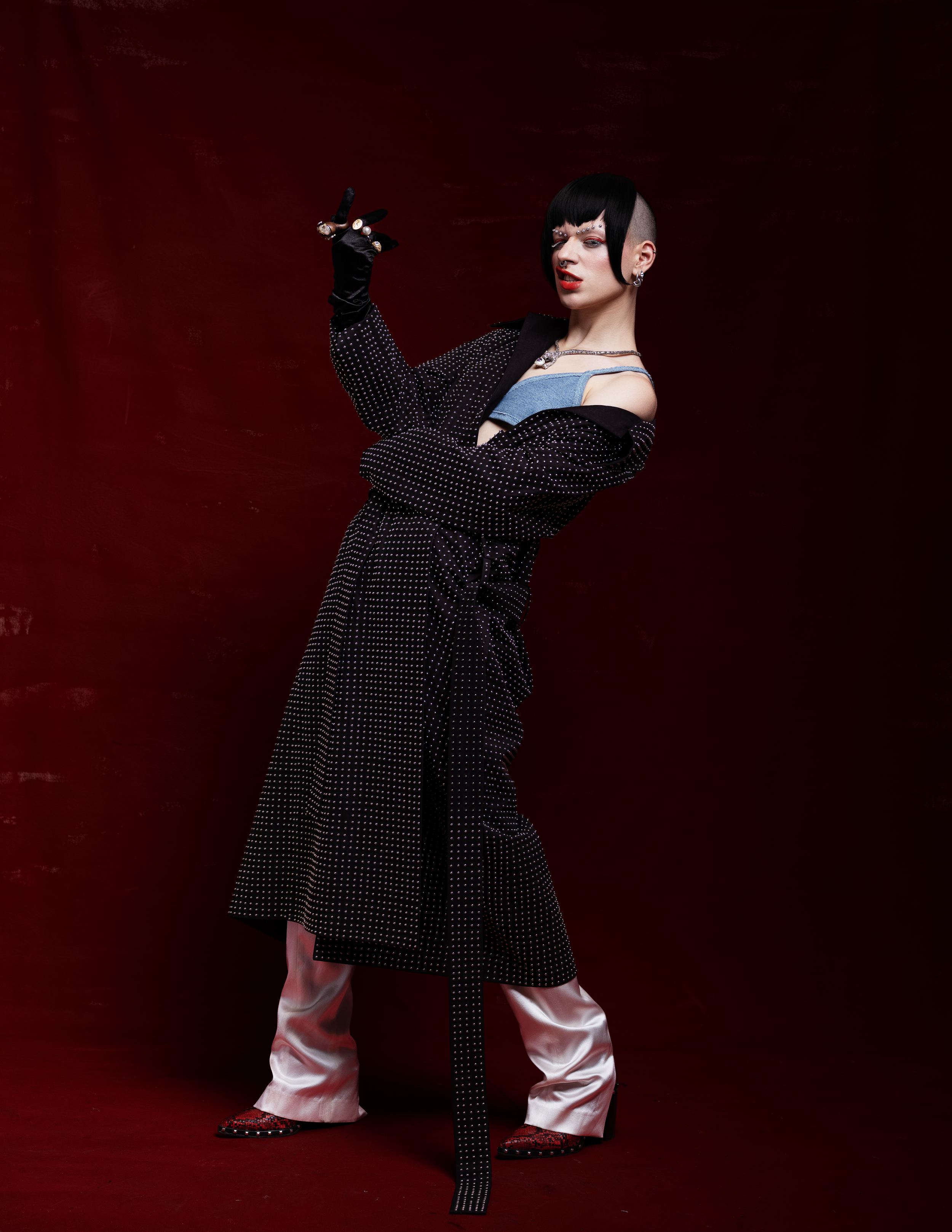 _04-30 UNTETHERED SHOOT0047_20mg.png