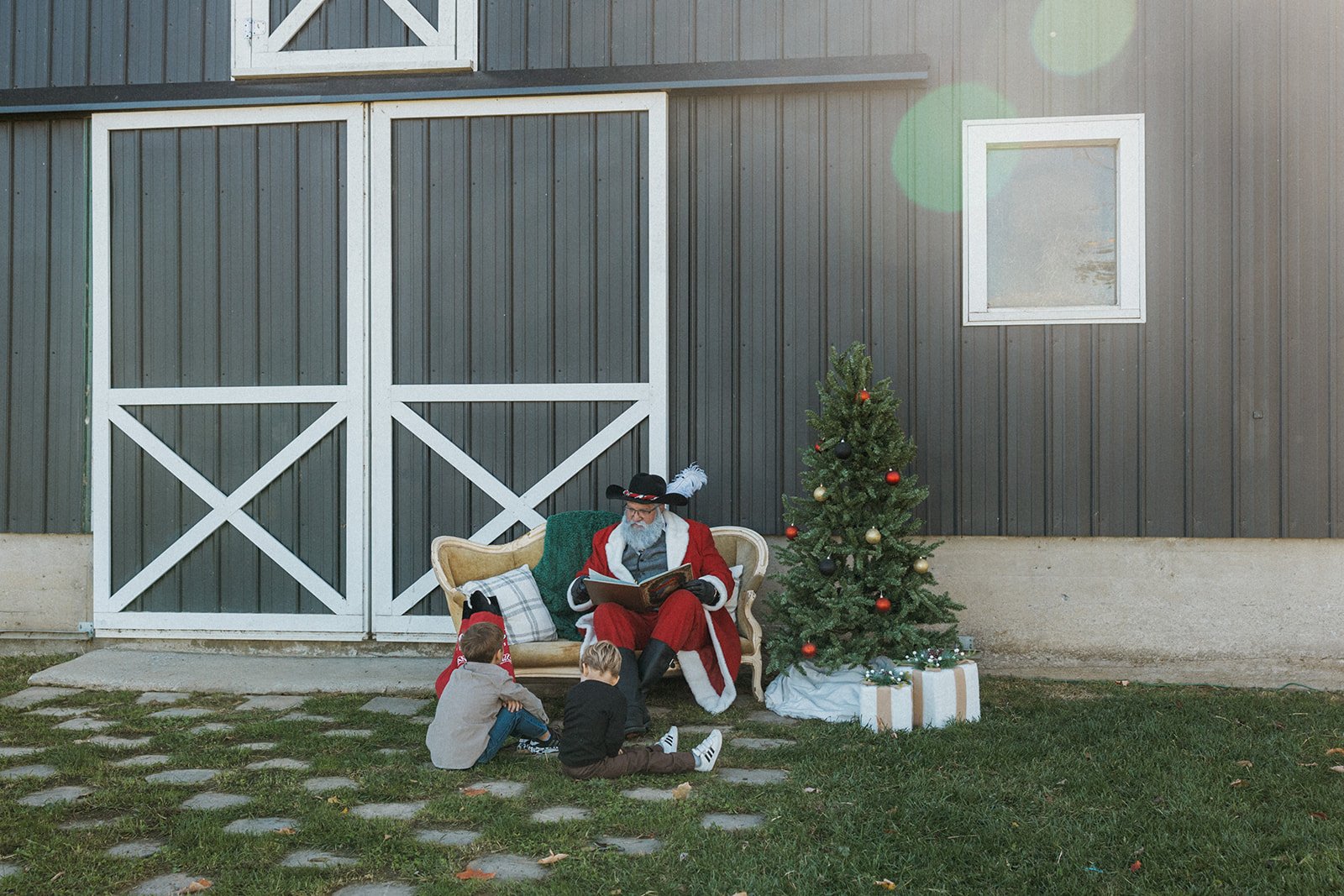santa-A67A0418_websize-2.jpg