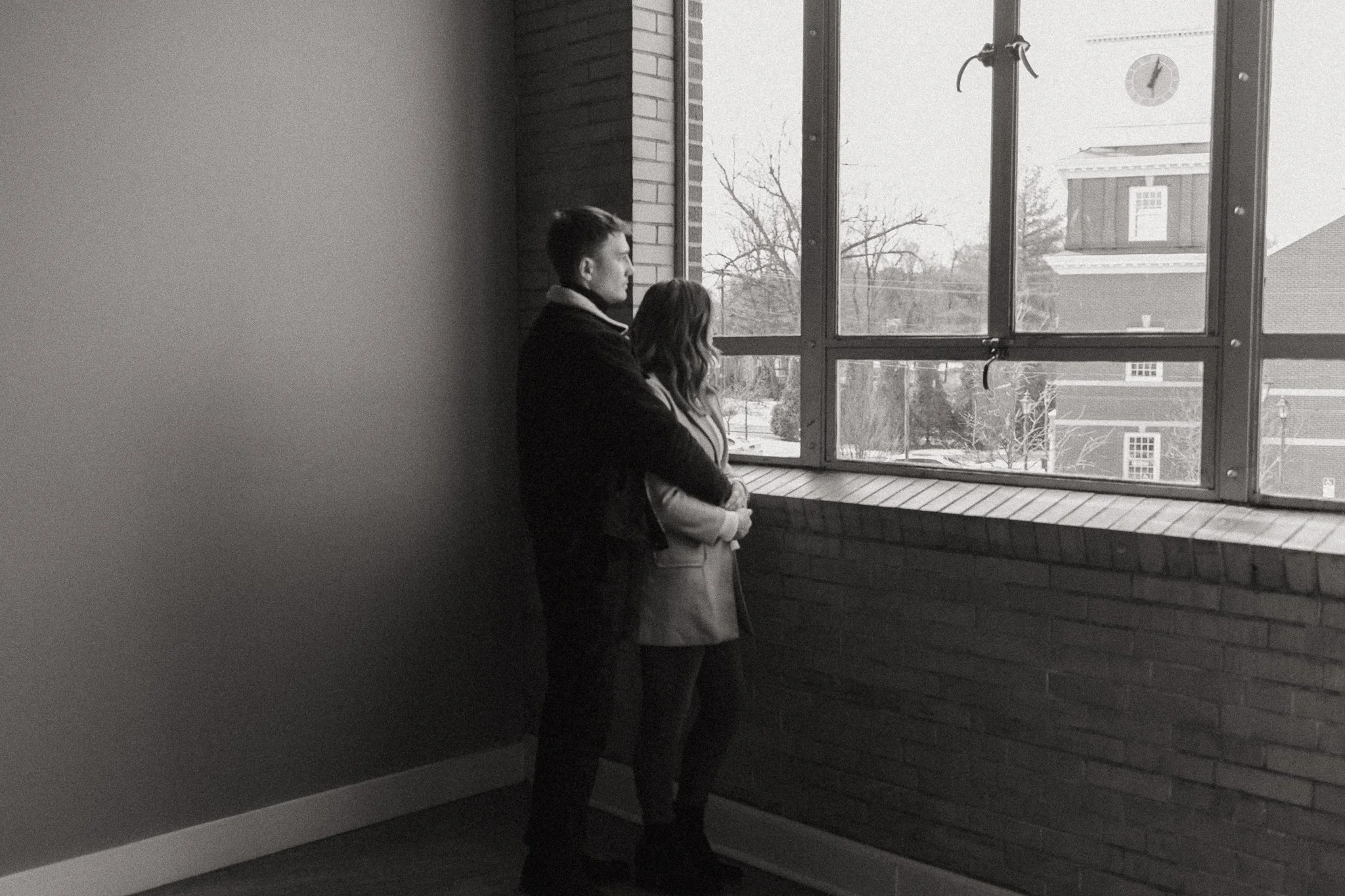 Engagement session in downtown Paducah, Kentucky