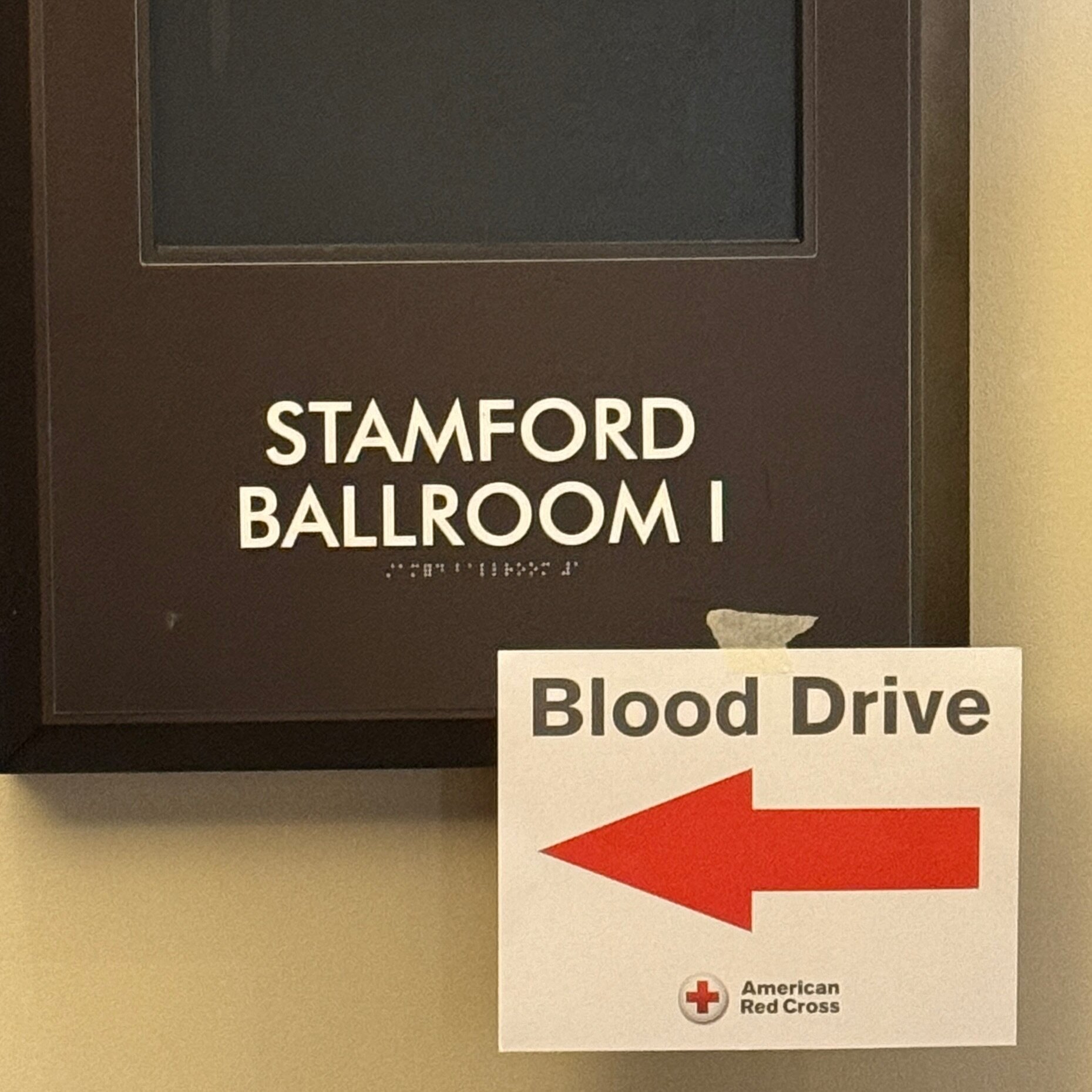 This way to do your part TODAY!  Come by #TheStamfordHotel and #GiveBlood today with @americanredcross. 
Walk-ins Welcome! 

#StamfordCT 
#DowntownStamford 
#HotelLife