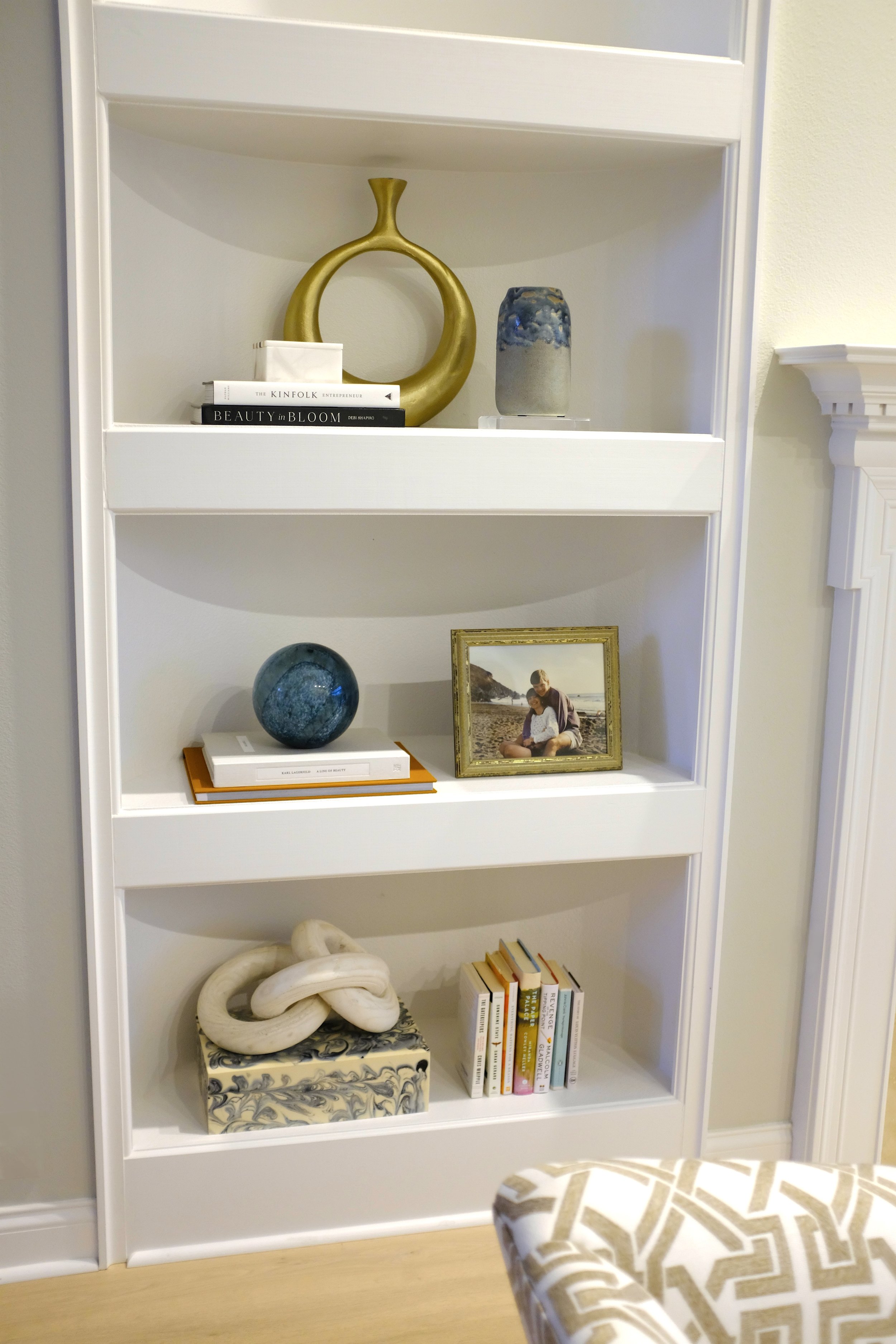 Bookshelves 1.jpeg