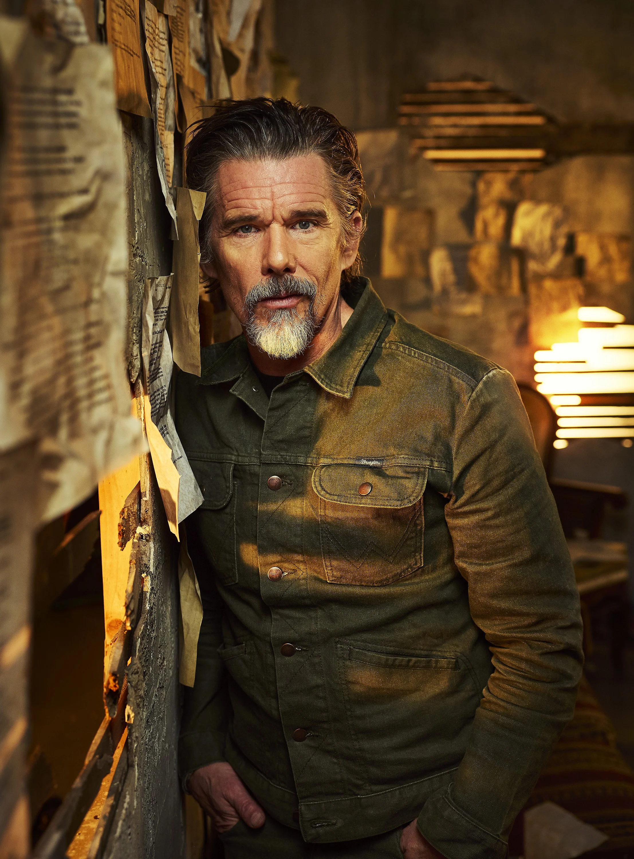 02_Ethan Hawke_Environment-by-Robert-Ascroft_0847_VF1 copy.jpg