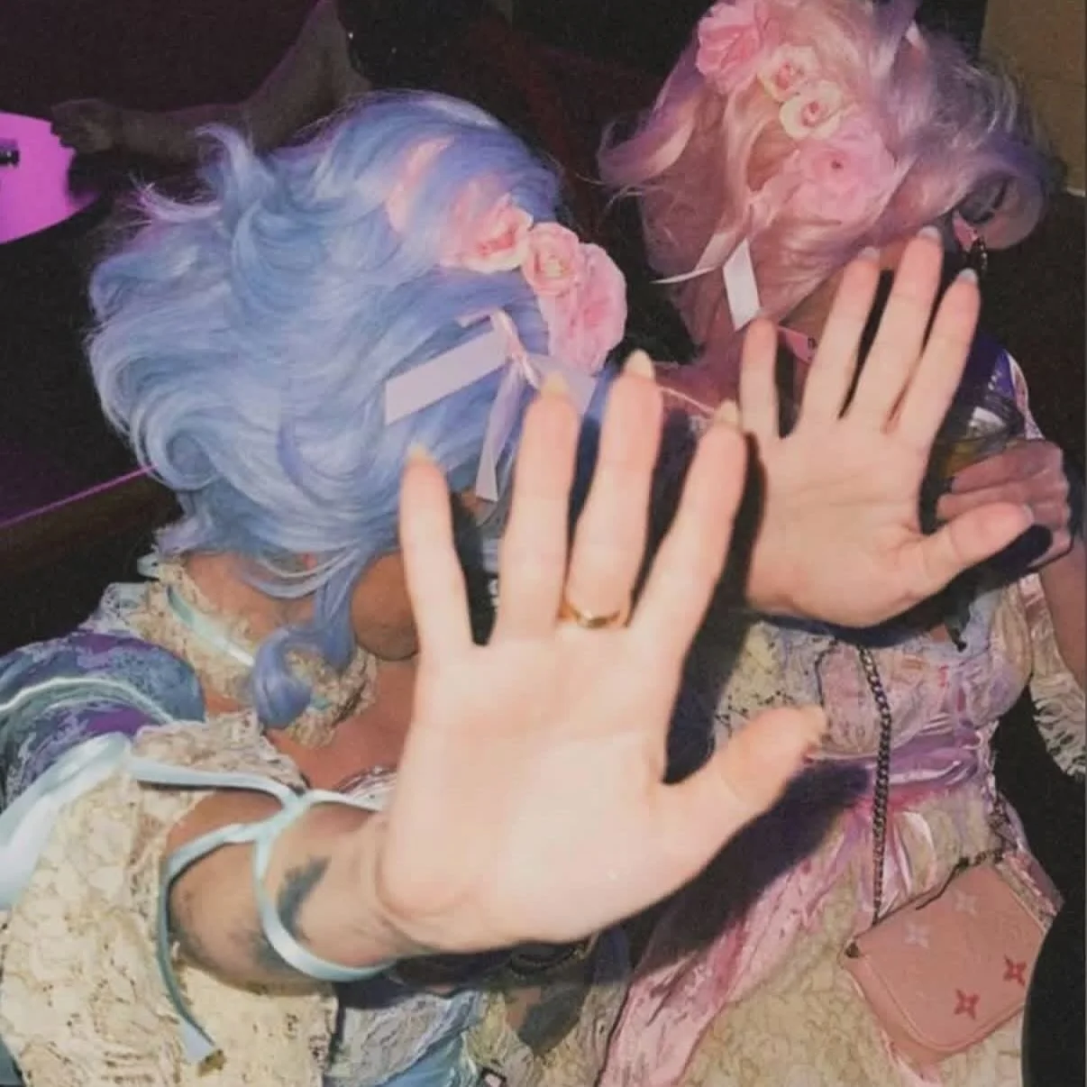 Call it what it was: The Met Gala of Gay Halloweens. Ate, served, conquered and slayed. Never touching a wig again and popping a tums for the start of November. 🎃
#chicagohalloween #gayhalloween