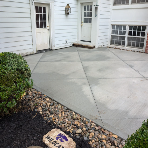 Diamond cuts in a finished concrete patio in Kansas City