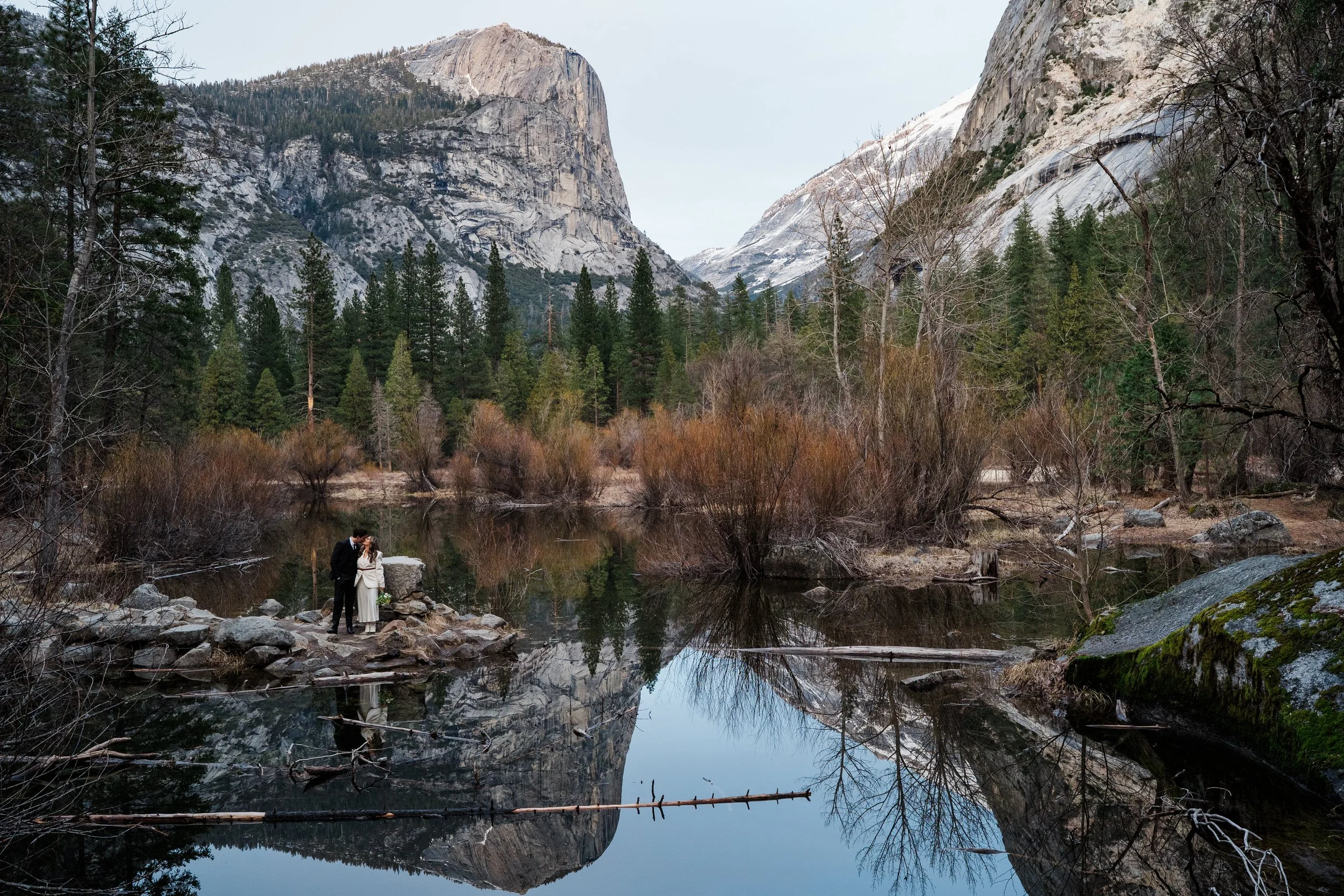 Vivan+AllenYosemiteNationalParkElopement_SneakPreview_0012.jpg