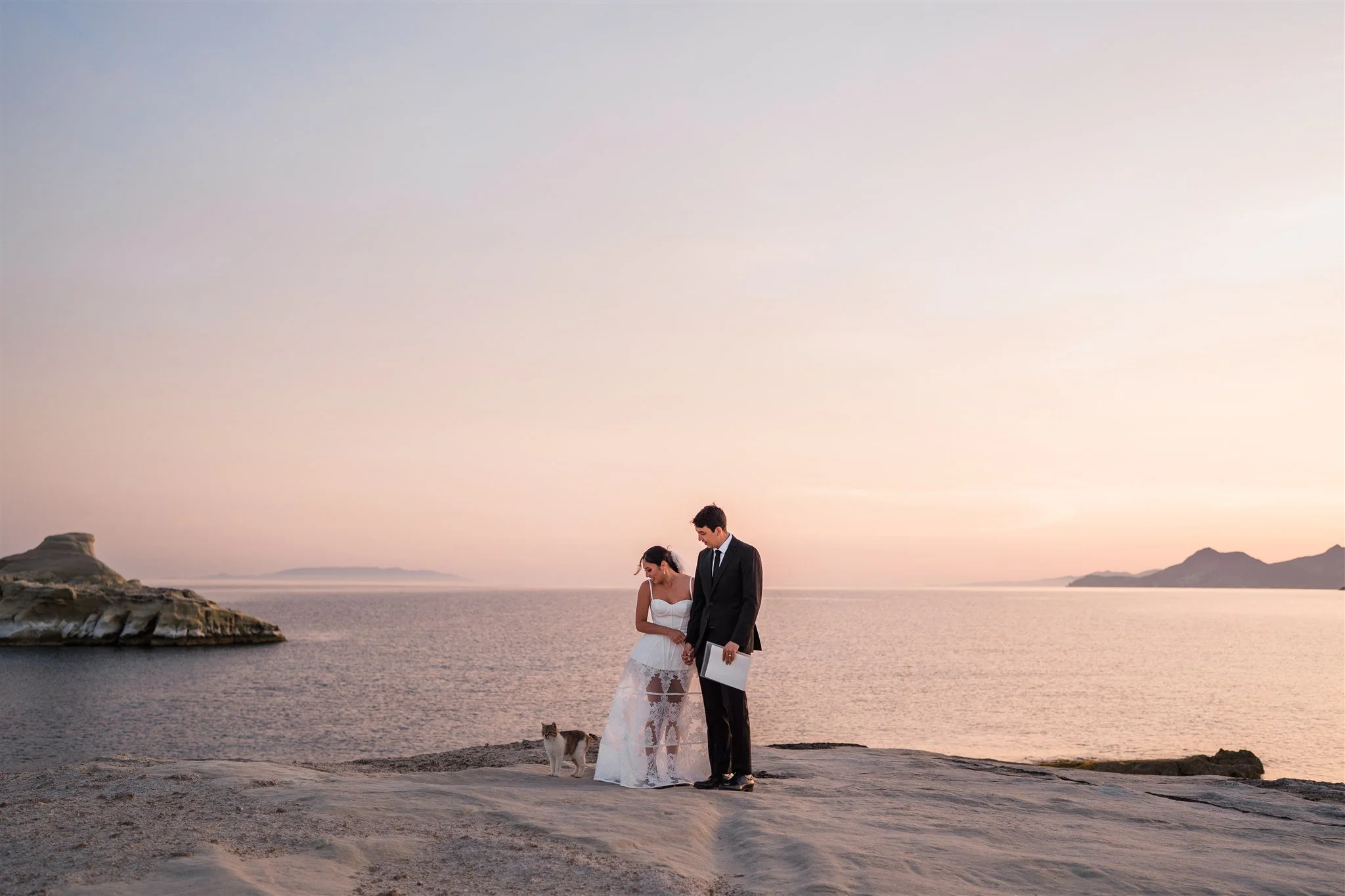 Tiana+IsansMilosGreeceElopement_SneakPreview_0001.jpg