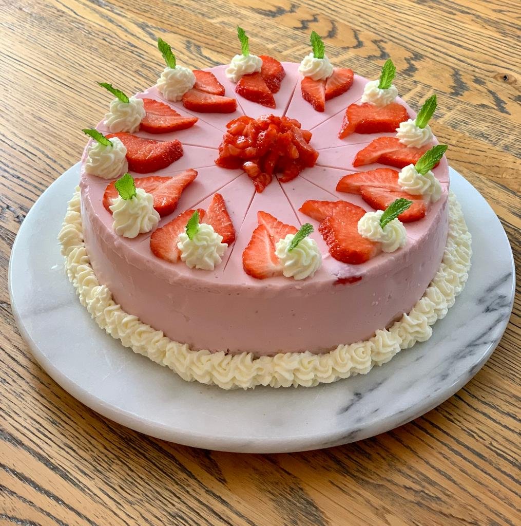 Erdbeer-Sahne-Torte.JPG