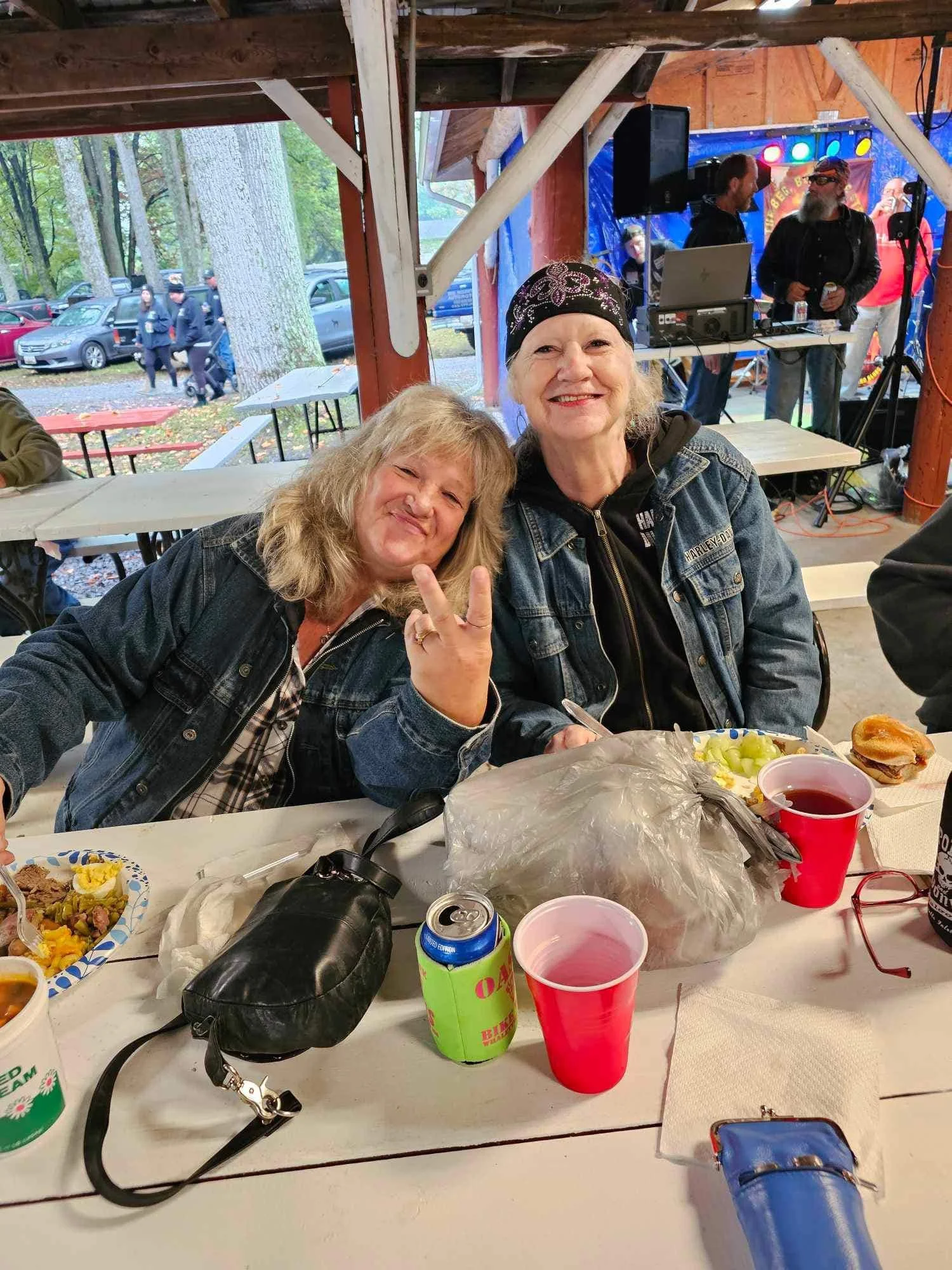 drf pig roast 2023 71.jpeg