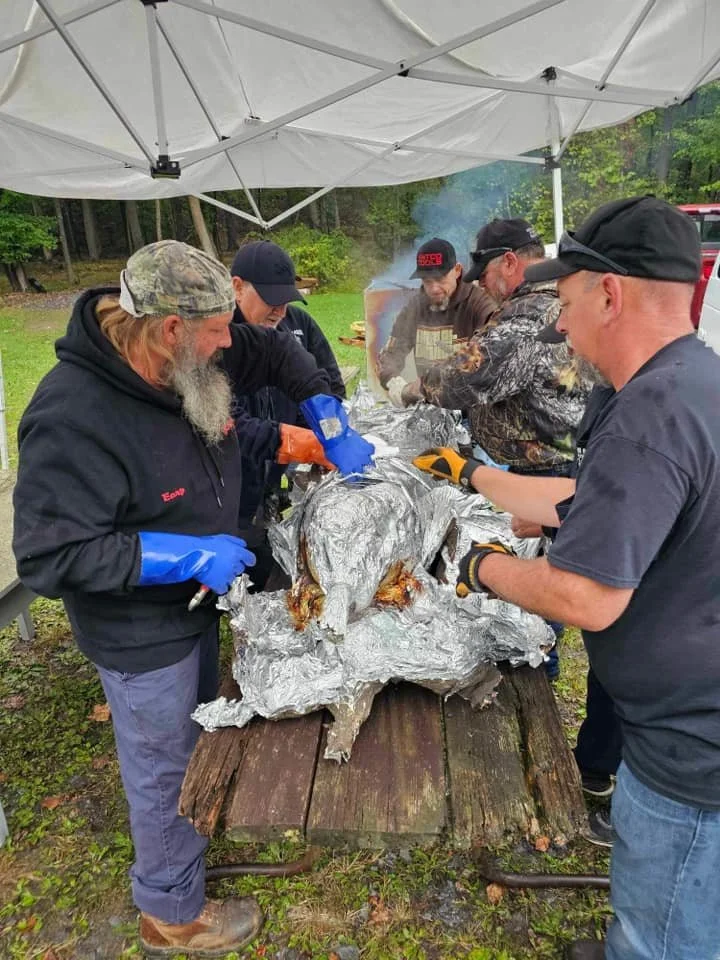 drf pig roast 2023 87.jpeg