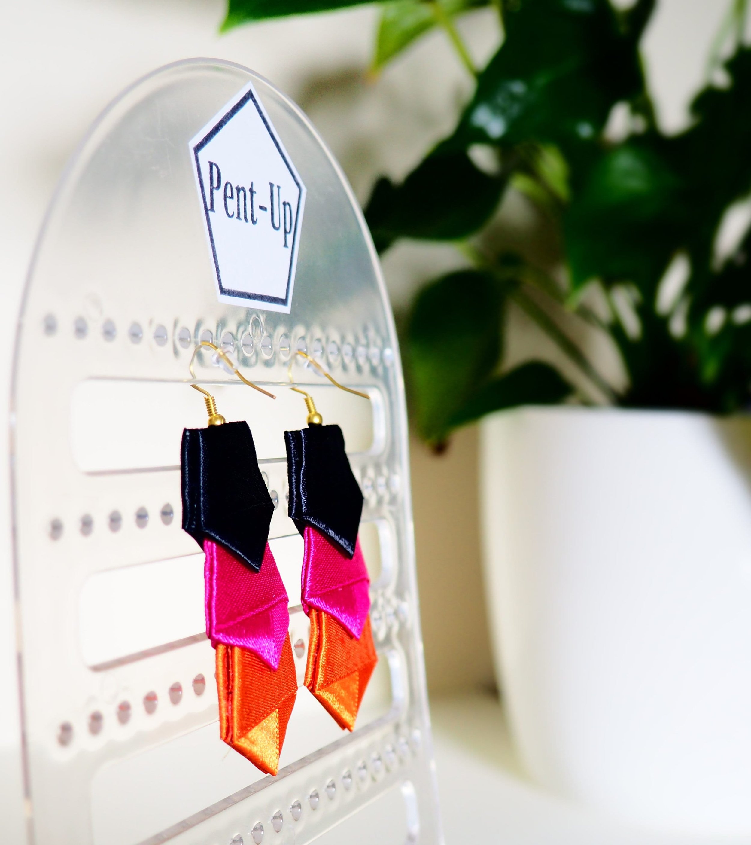 https://i.etsystatic.com/26054165/r/il/c68c78/3211540861/il_fullxfull.3211540861_fqri.jpg